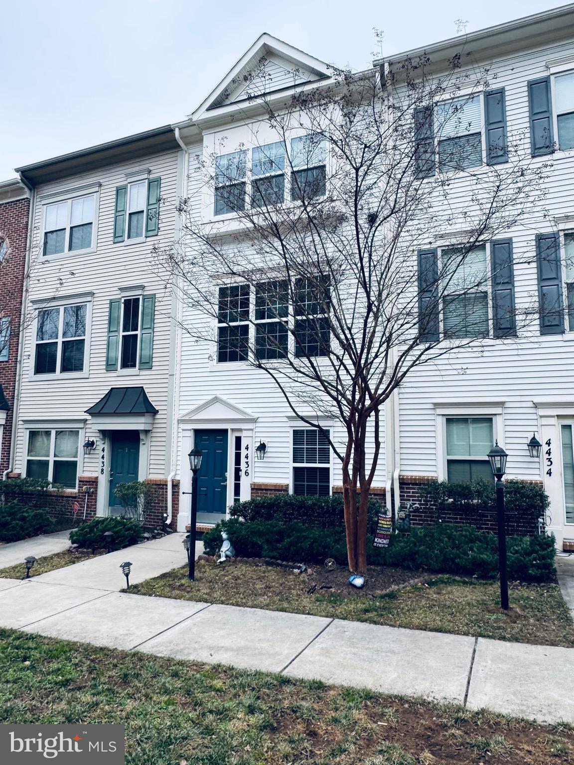 TRIANGLE HIGHLANDS CONDO - Residential Lease