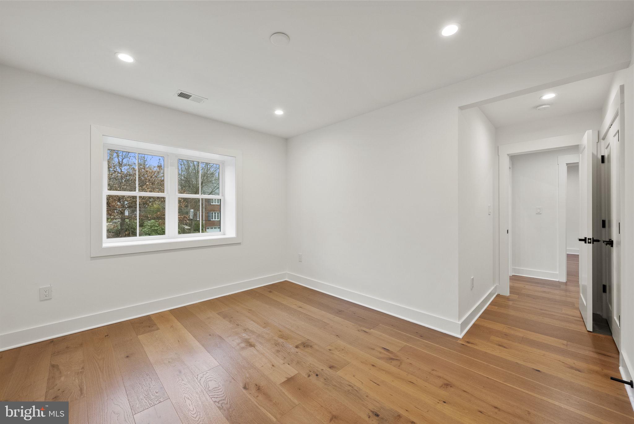 BRADDOCK HEIGHTS - Residential