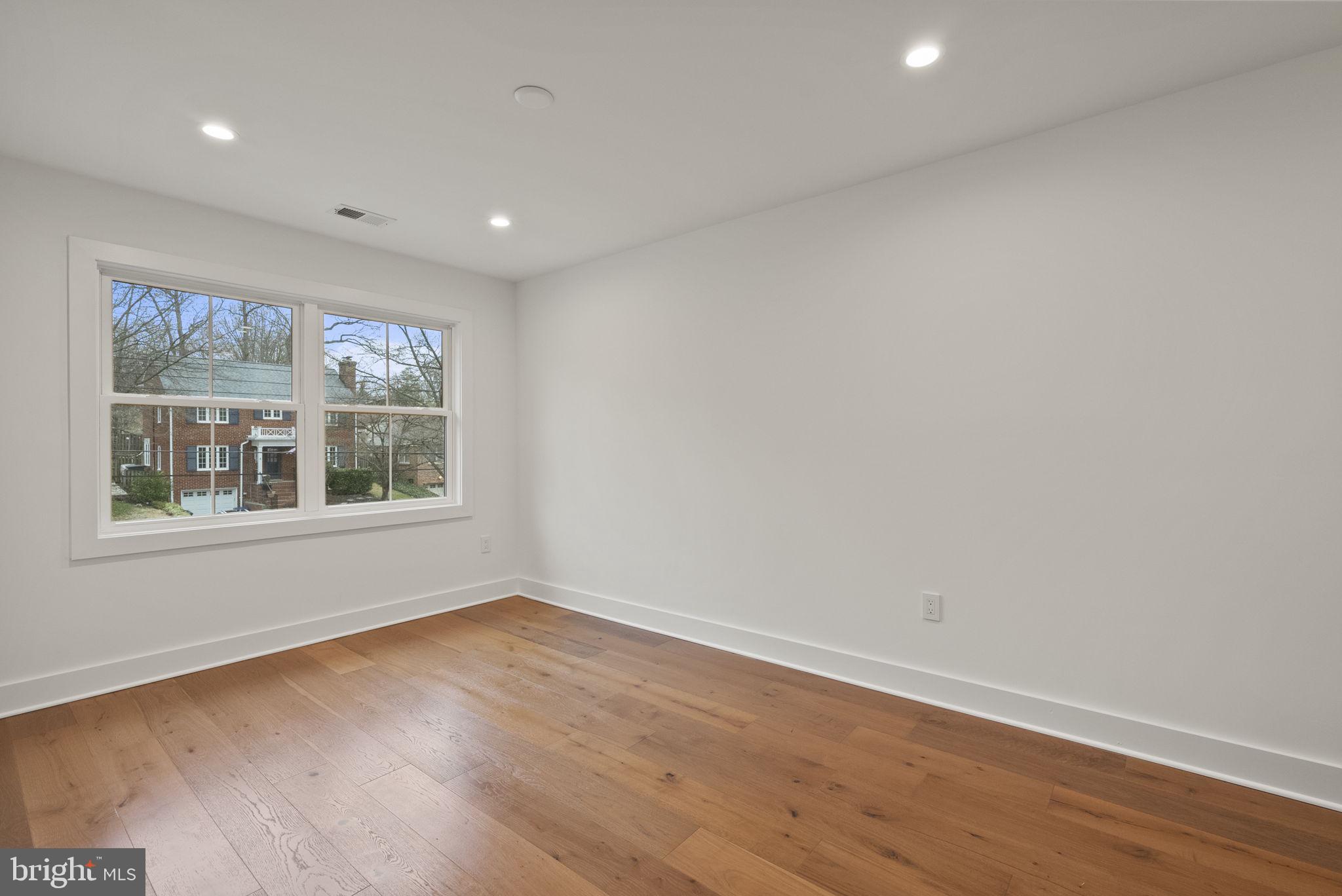 BRADDOCK HEIGHTS - Residential