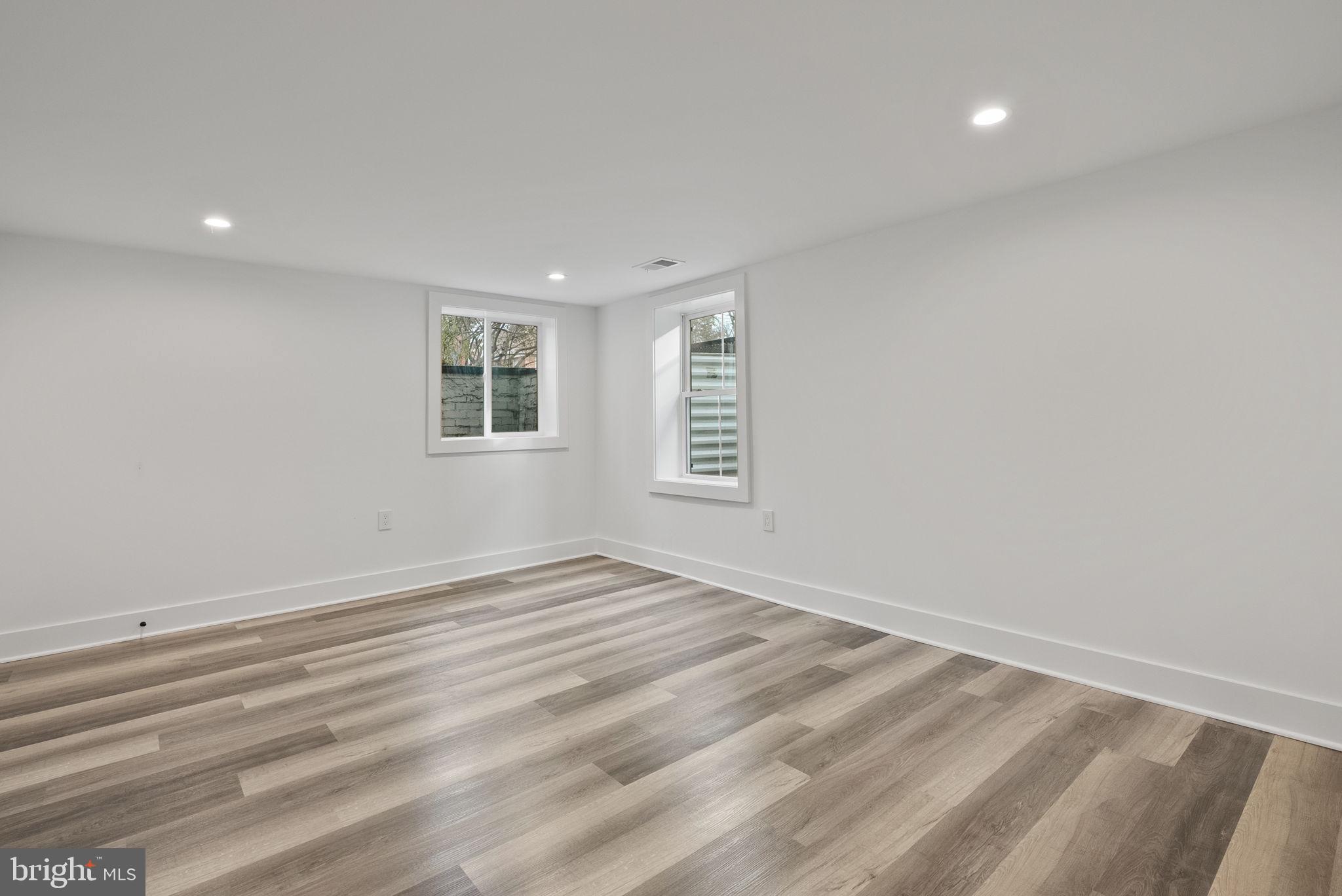 BRADDOCK HEIGHTS - Residential