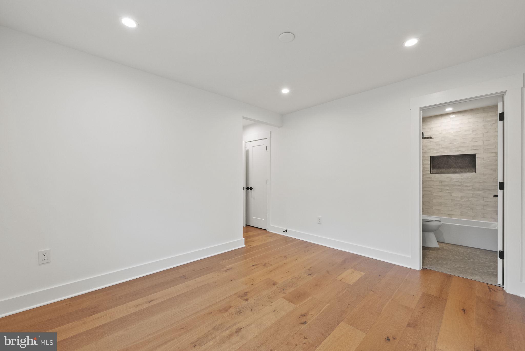 BRADDOCK HEIGHTS - Residential