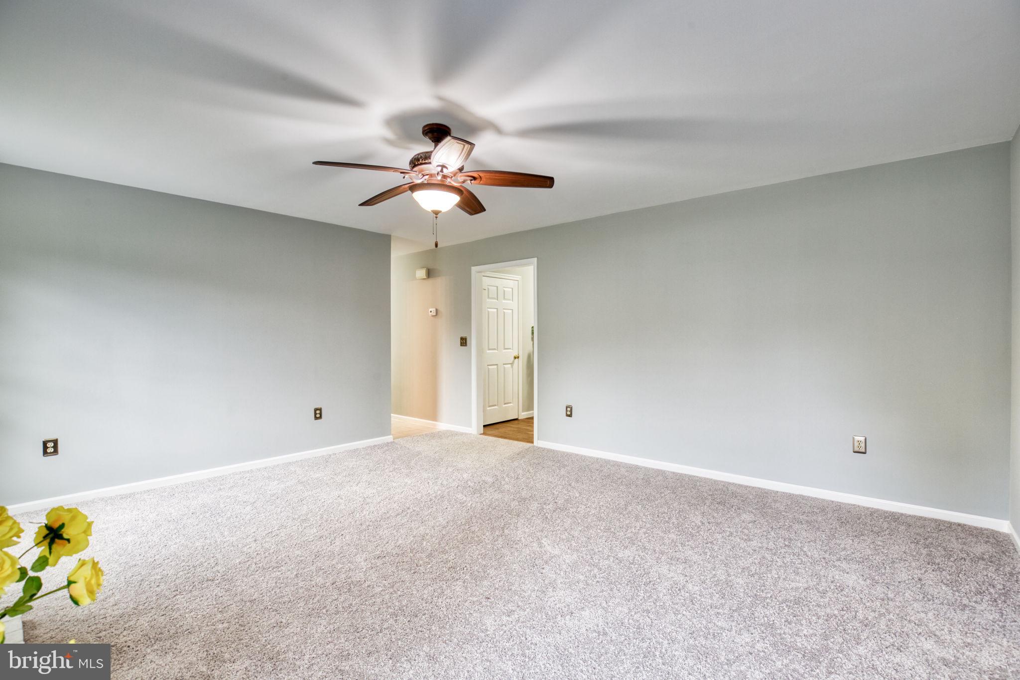 LAKE CAROLINE - Residential