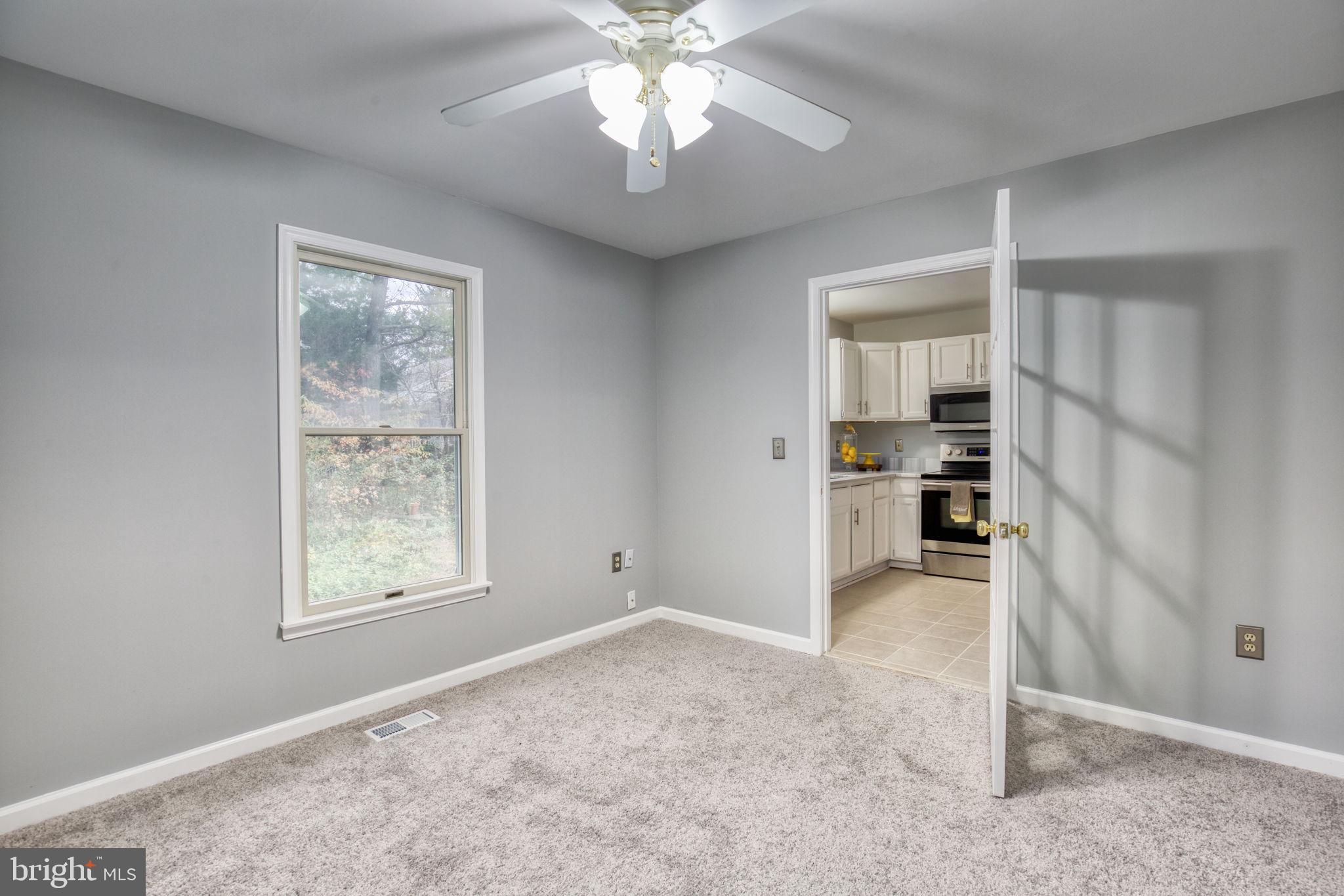 LAKE CAROLINE - Residential