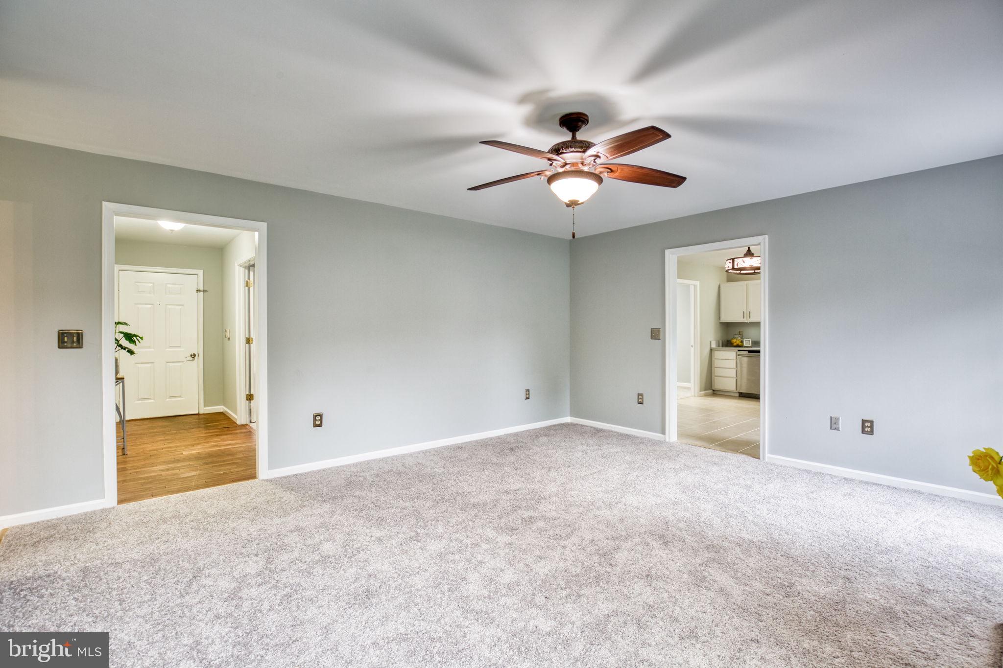 LAKE CAROLINE - Residential