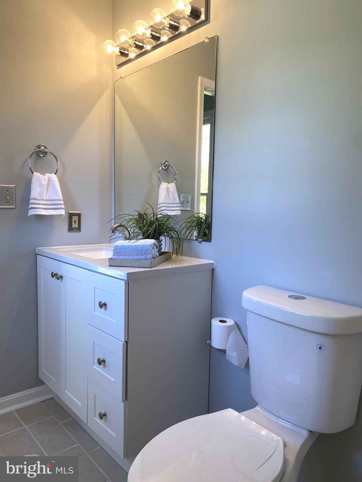 LAKE CAROLINE - Residential