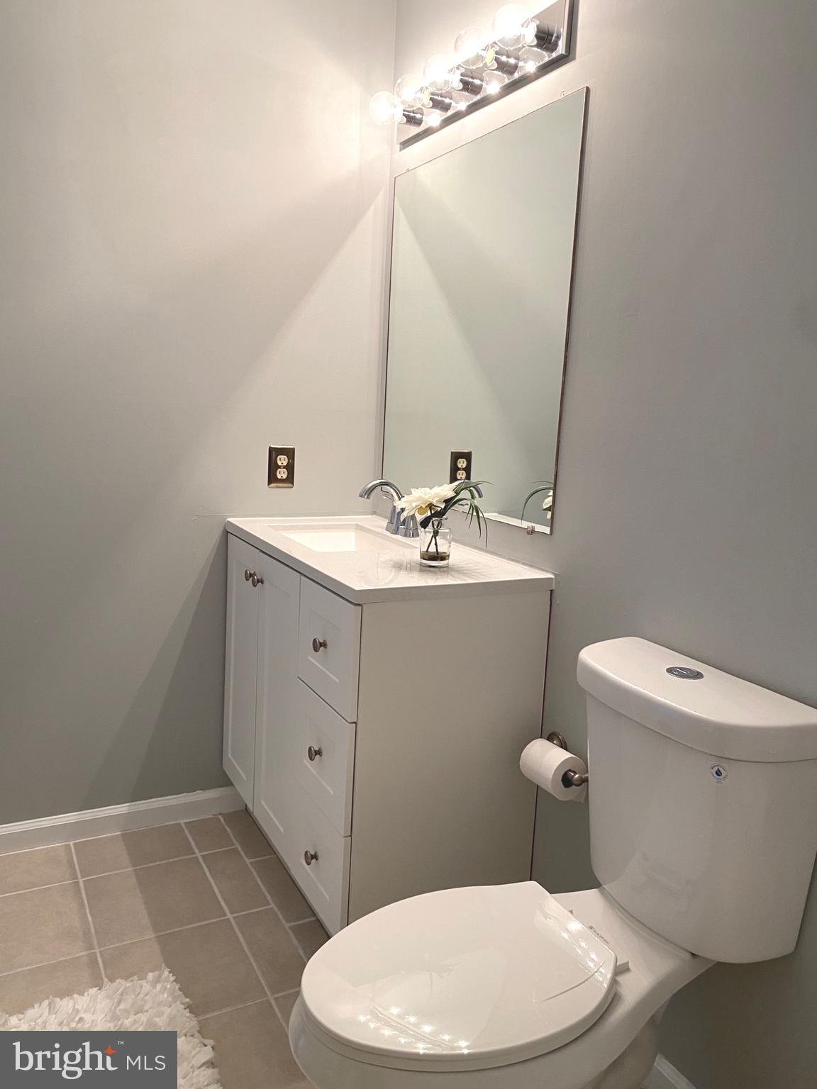 LAKE CAROLINE - Residential