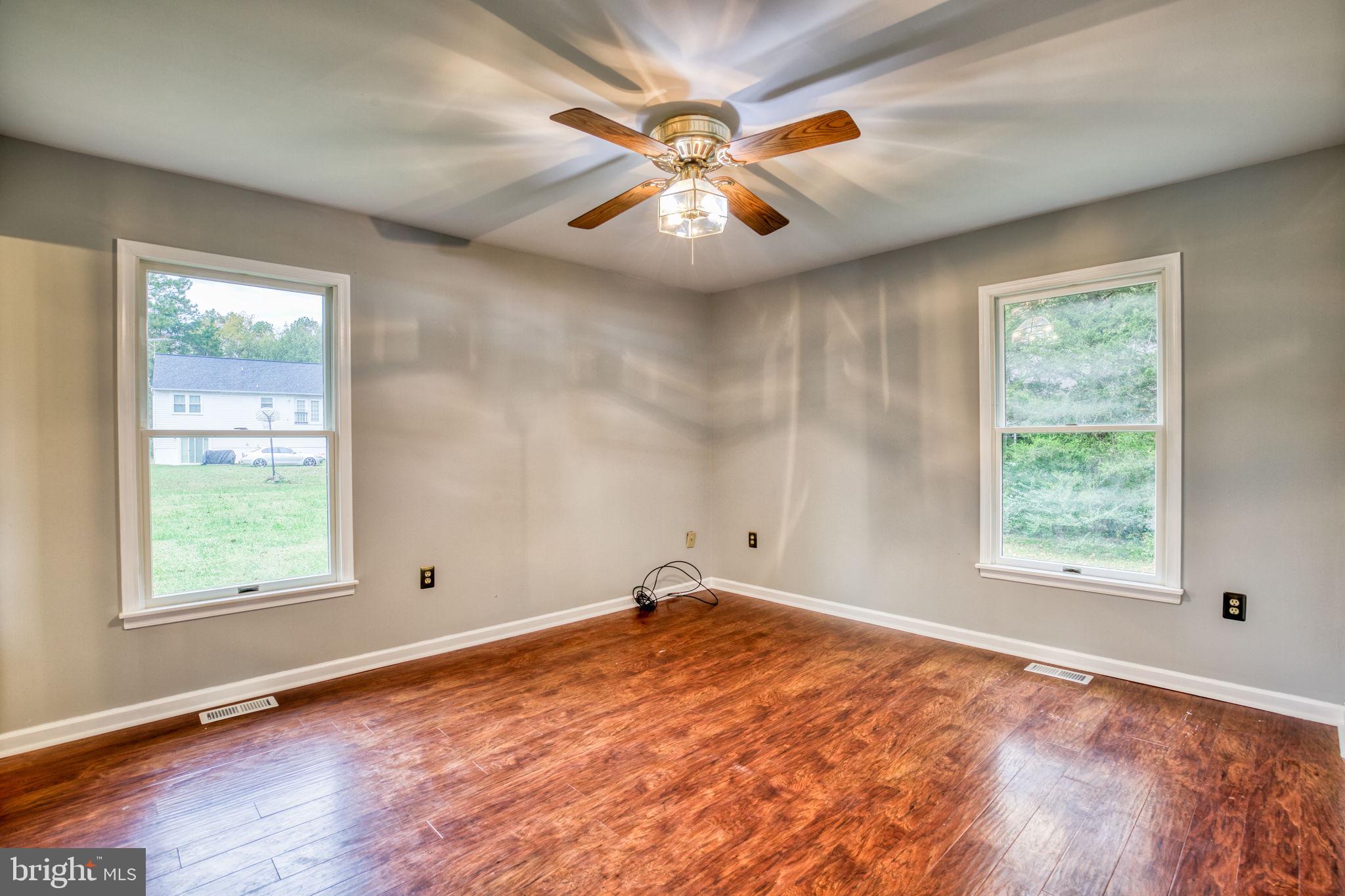 LAKE CAROLINE - Residential