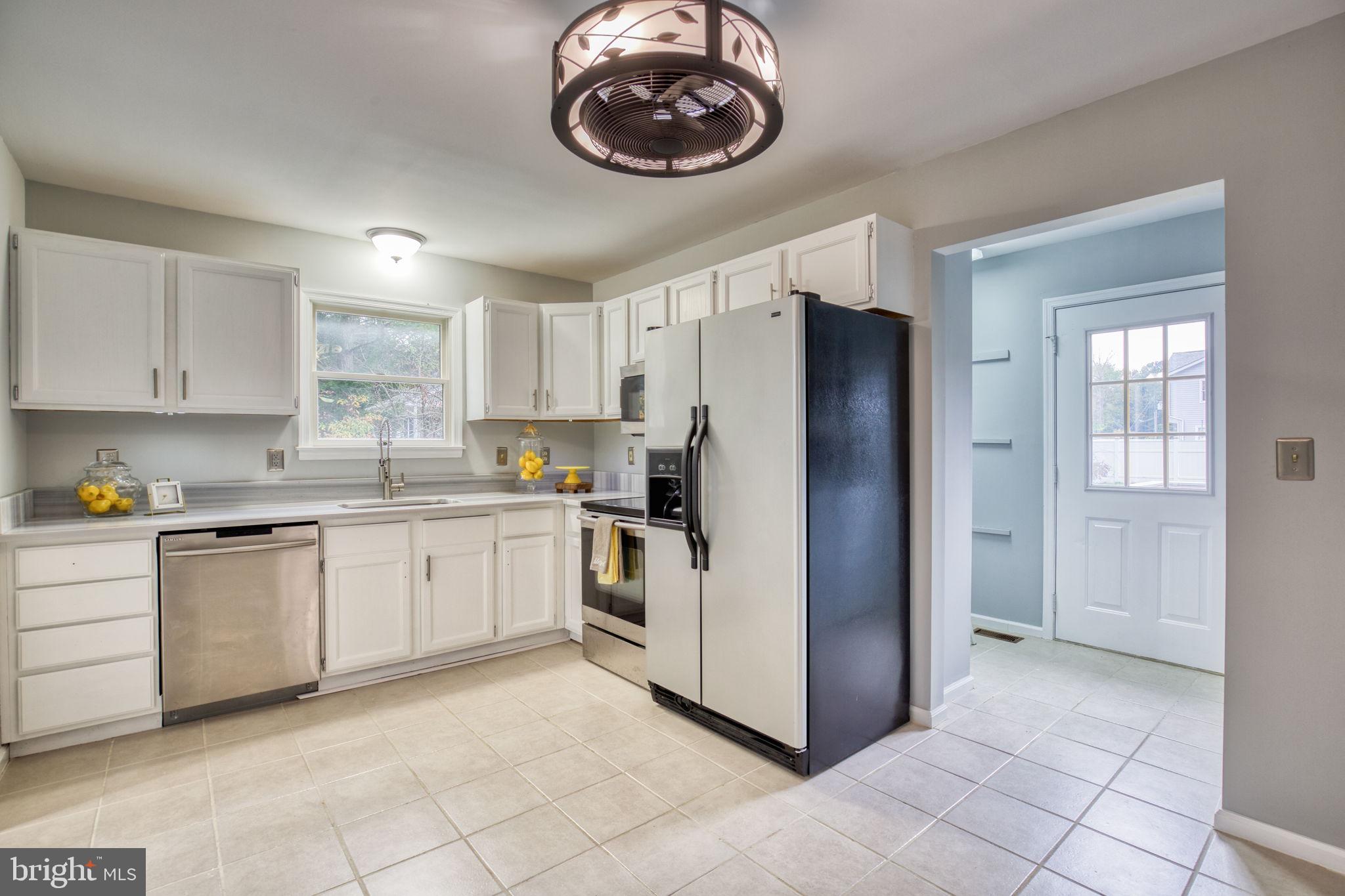 LAKE CAROLINE - Residential