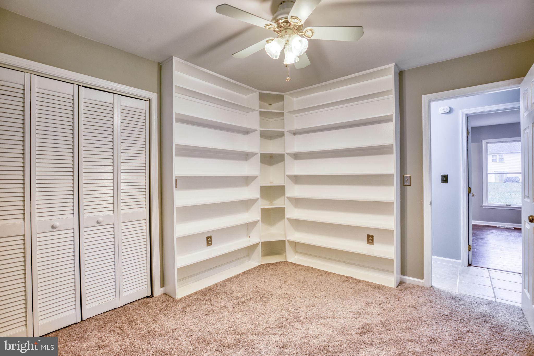 LAKE CAROLINE - Residential