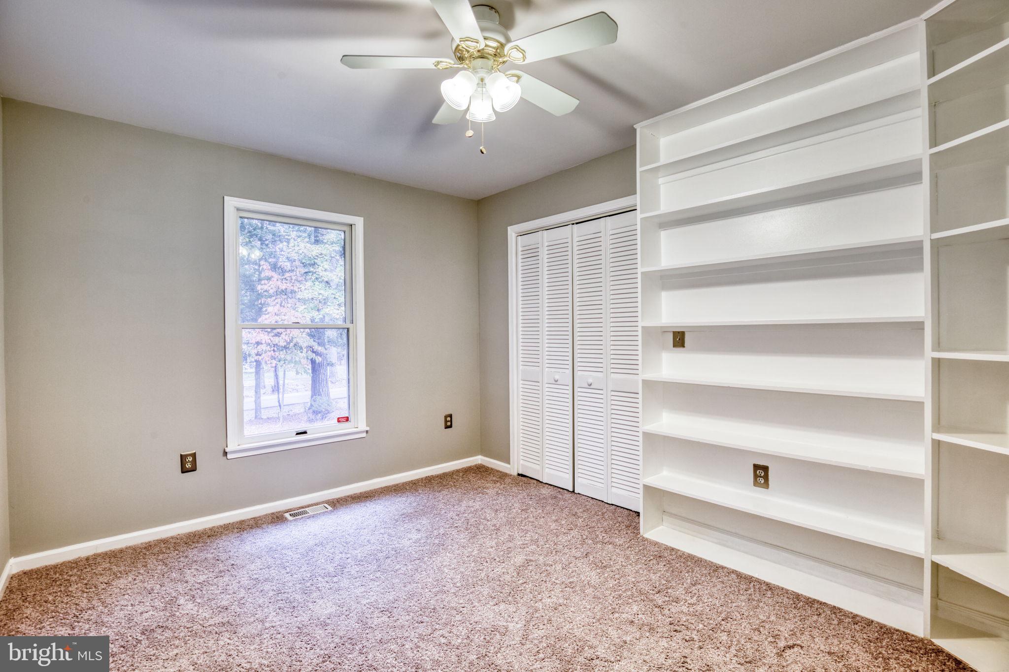 LAKE CAROLINE - Residential