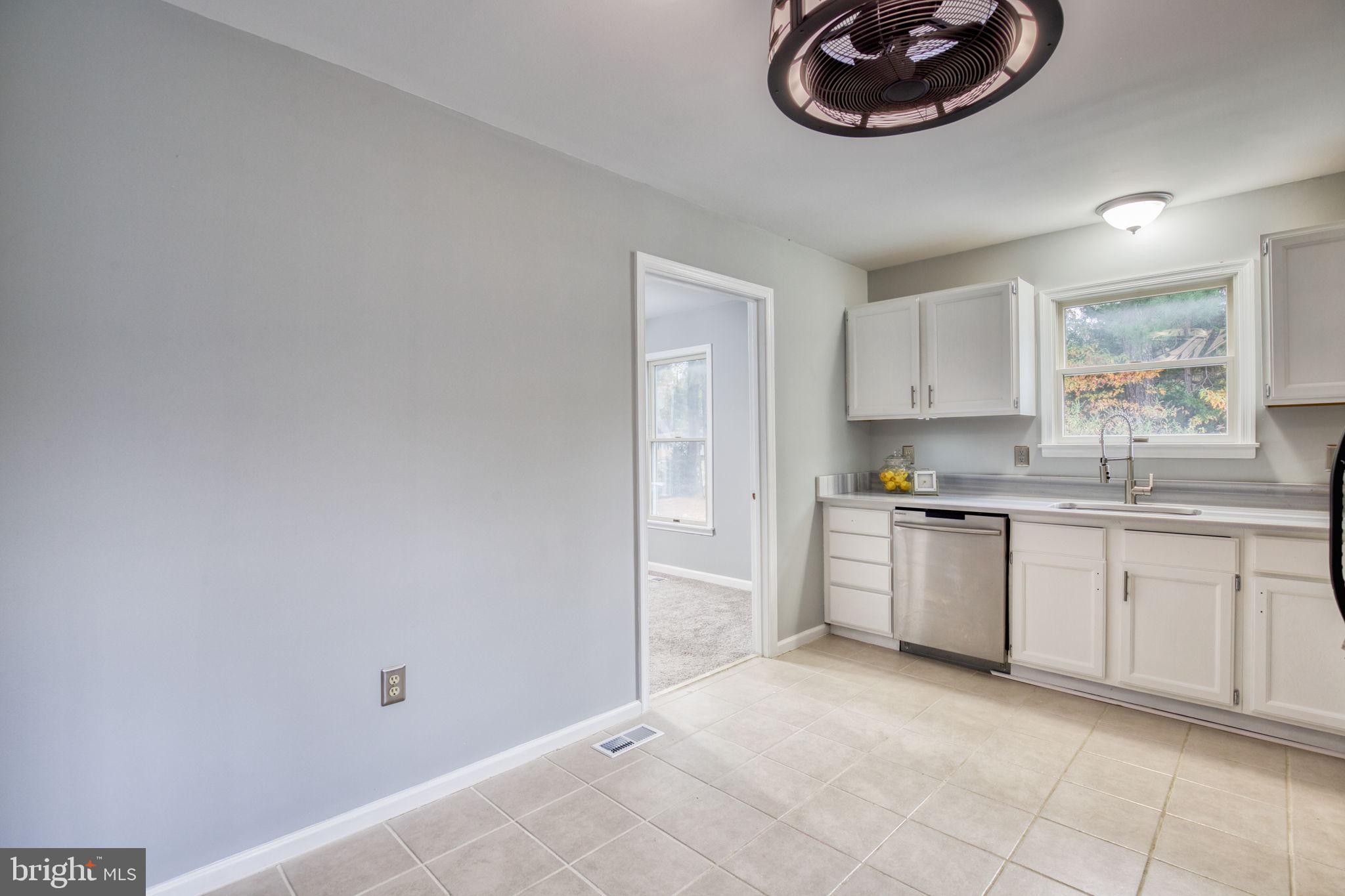 LAKE CAROLINE - Residential