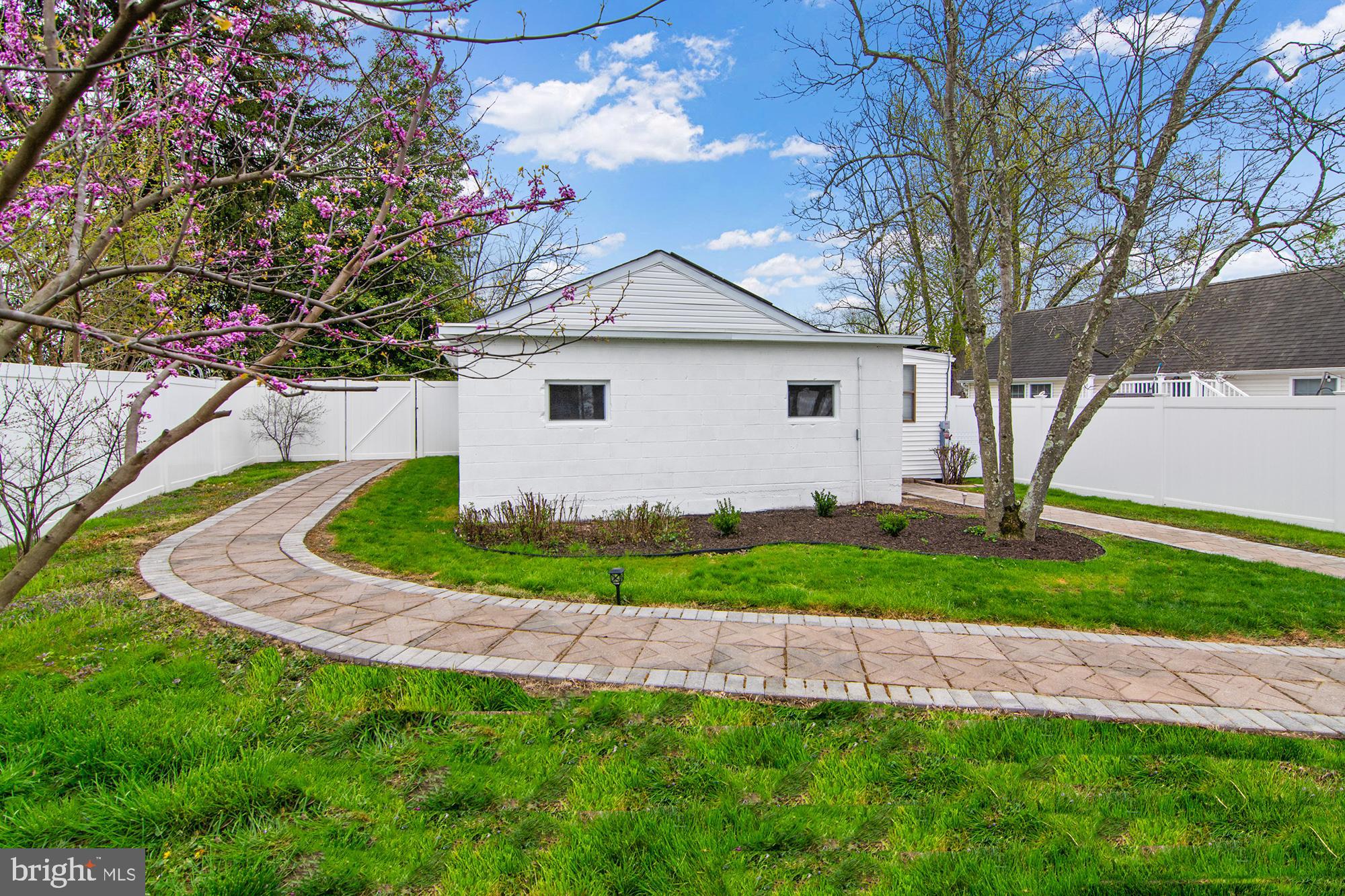 ABERDEEN HILLS - Residential