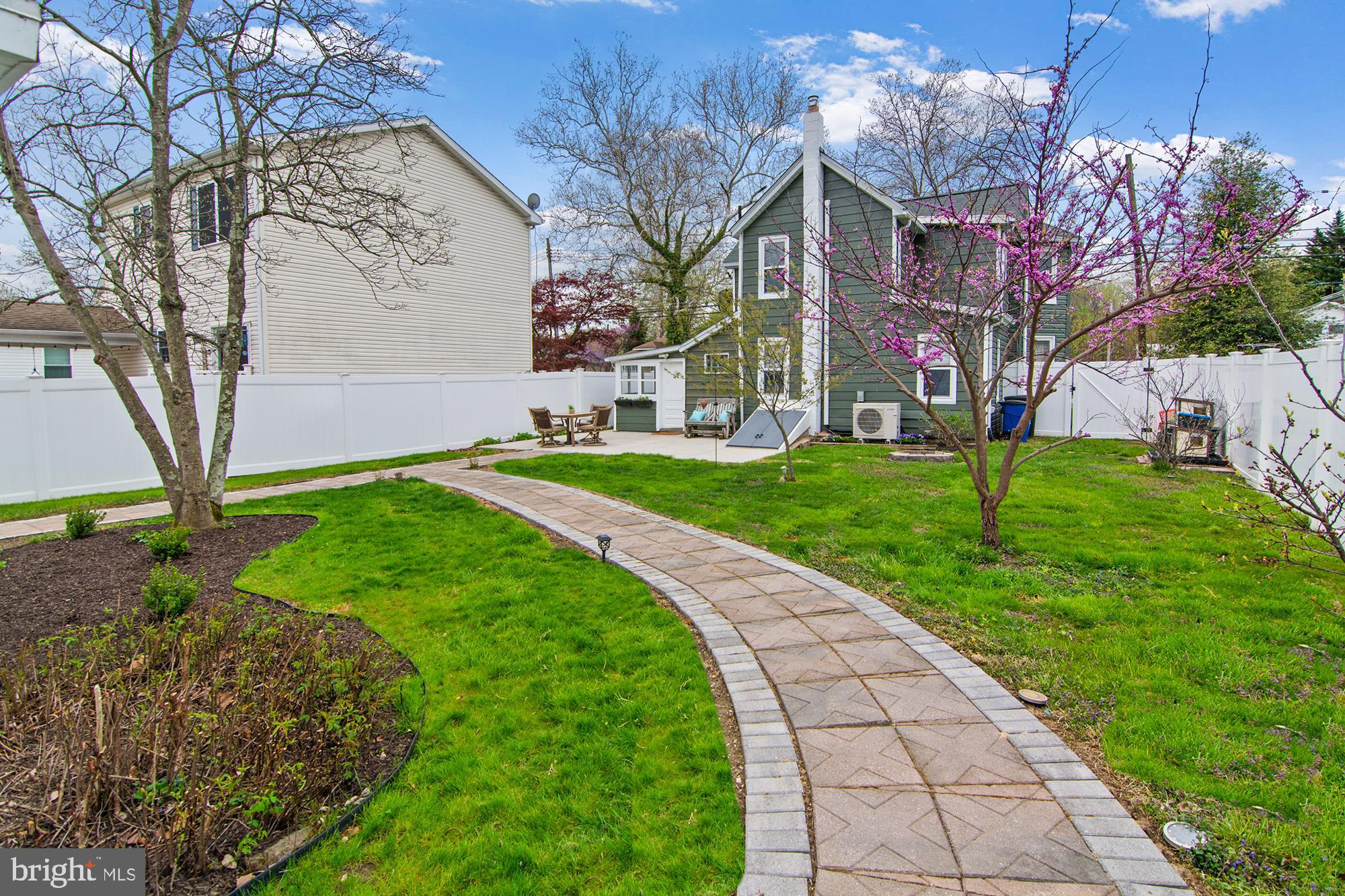 ABERDEEN HILLS - Residential