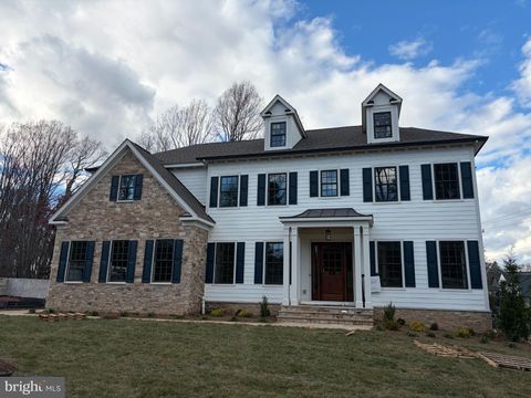 352 AYR AVENUE NE VIENNA VA 22180