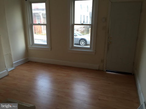 Townhouse For Sale - 111 E Pastorius Street<br/> PHILADELPHIA, PA 19144