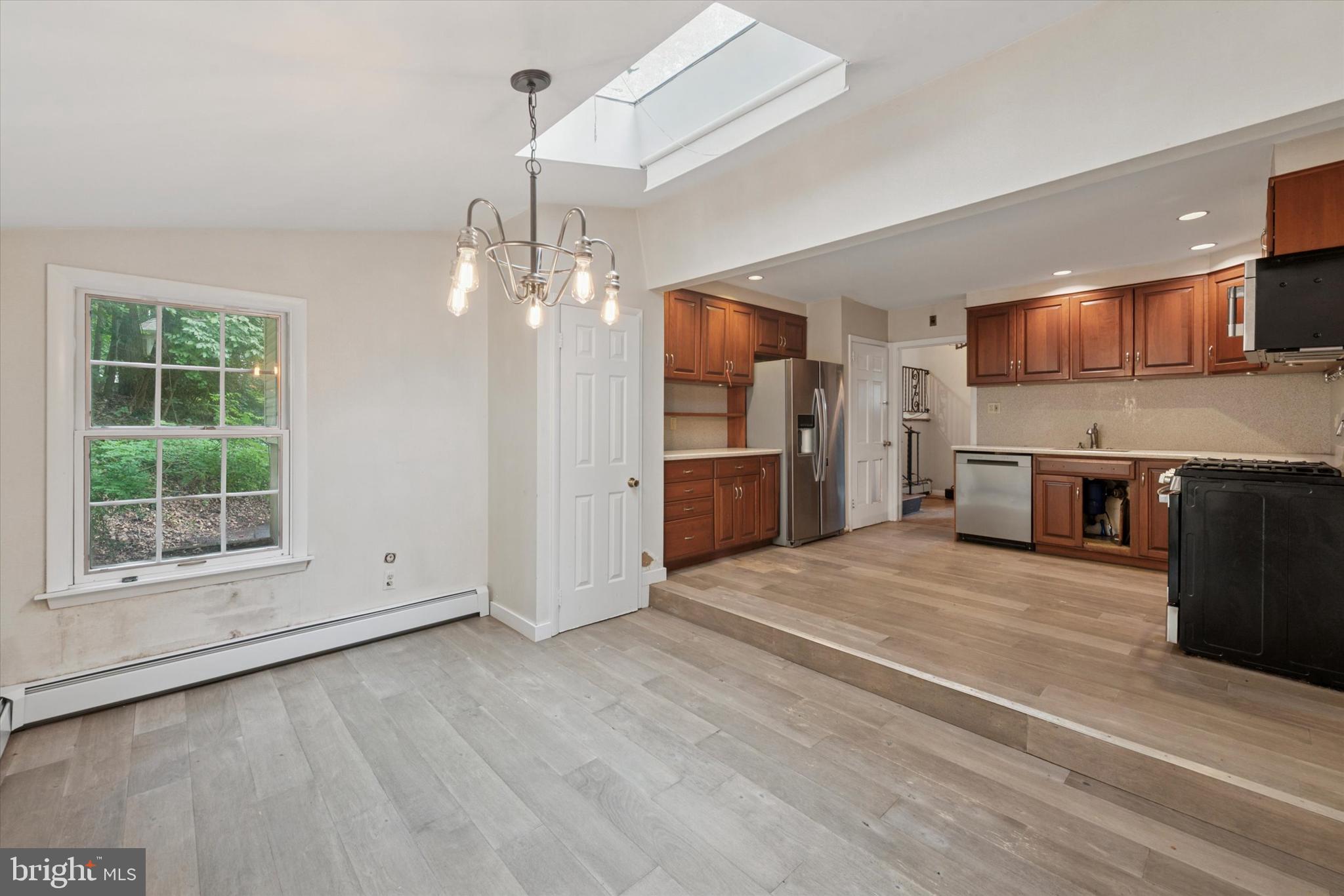 STRAFFORD VILLAGE - Residential