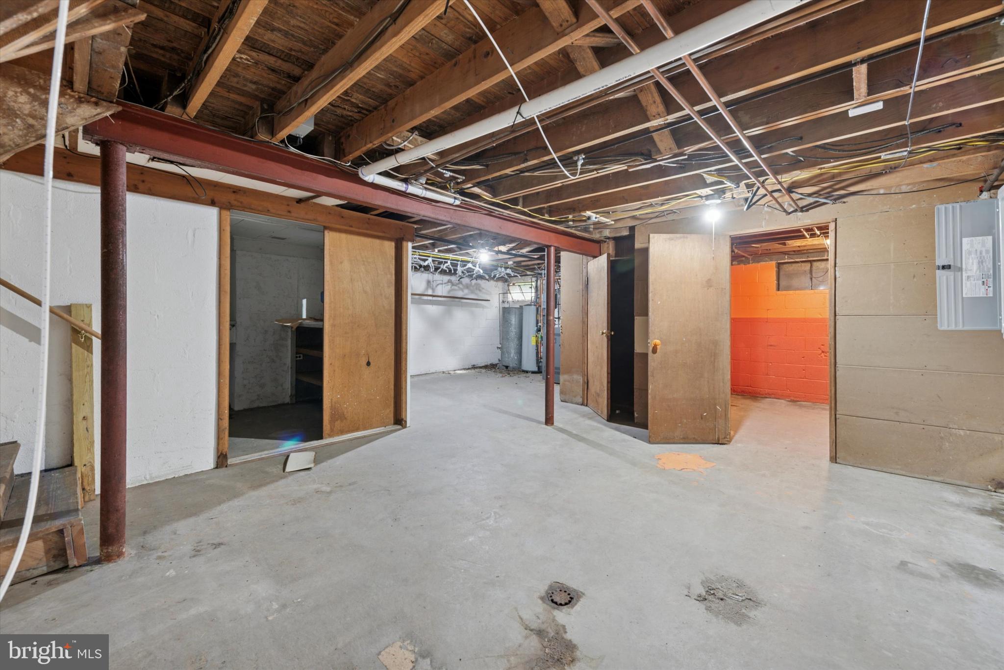 STRAFFORD VILLAGE - Residential