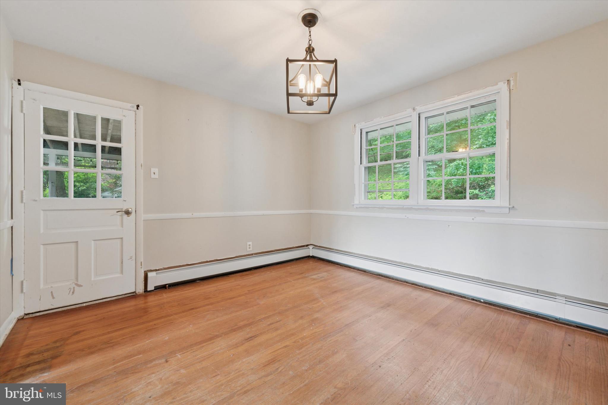 STRAFFORD VILLAGE - Residential