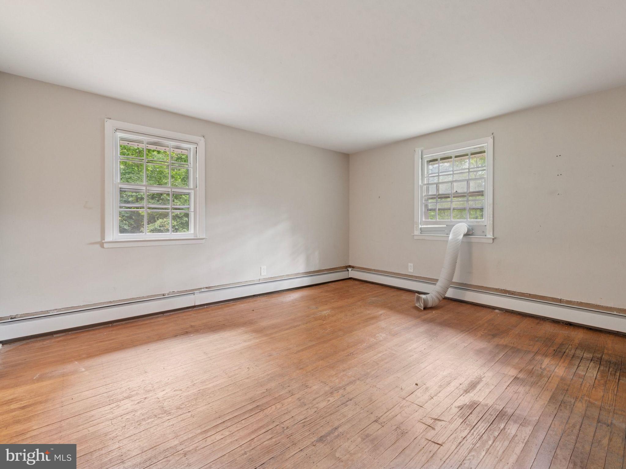 STRAFFORD VILLAGE - Residential