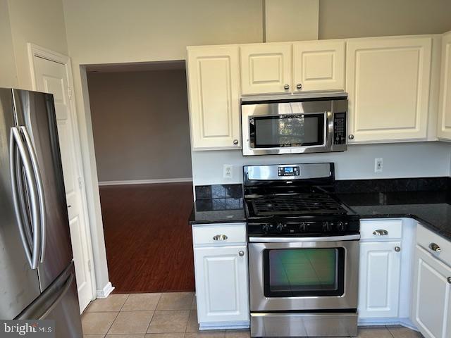 RANDOM HILLS - Residential Lease