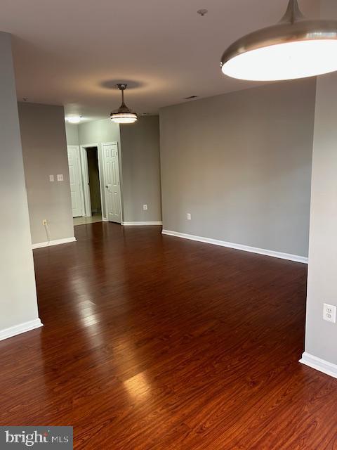 RANDOM HILLS - Residential Lease