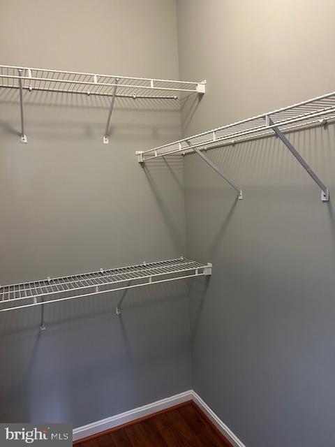 RANDOM HILLS - Residential Lease