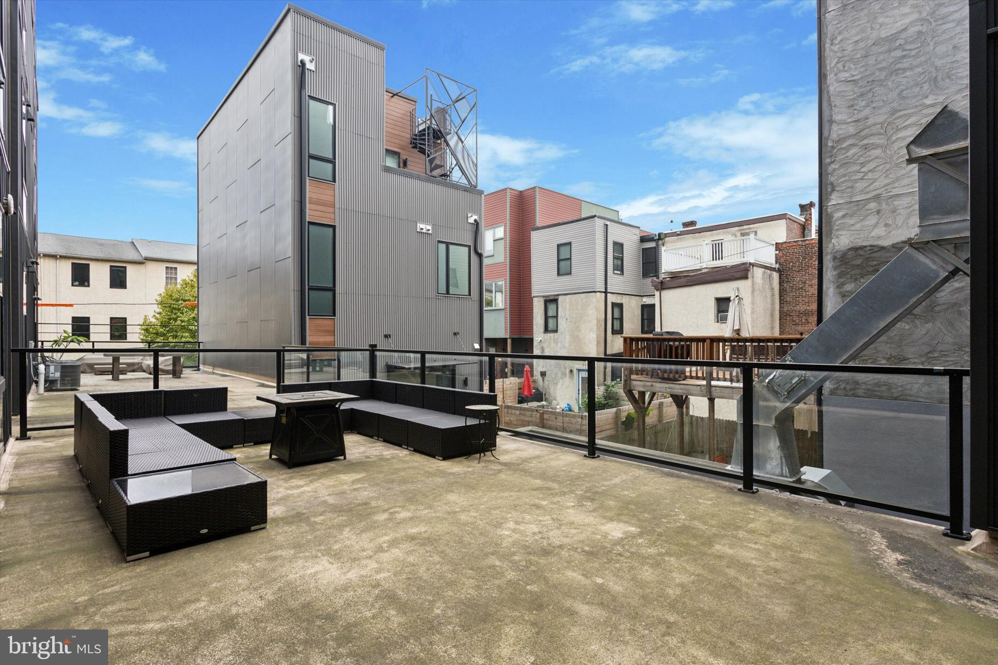 FISHTOWN - Residential Lease