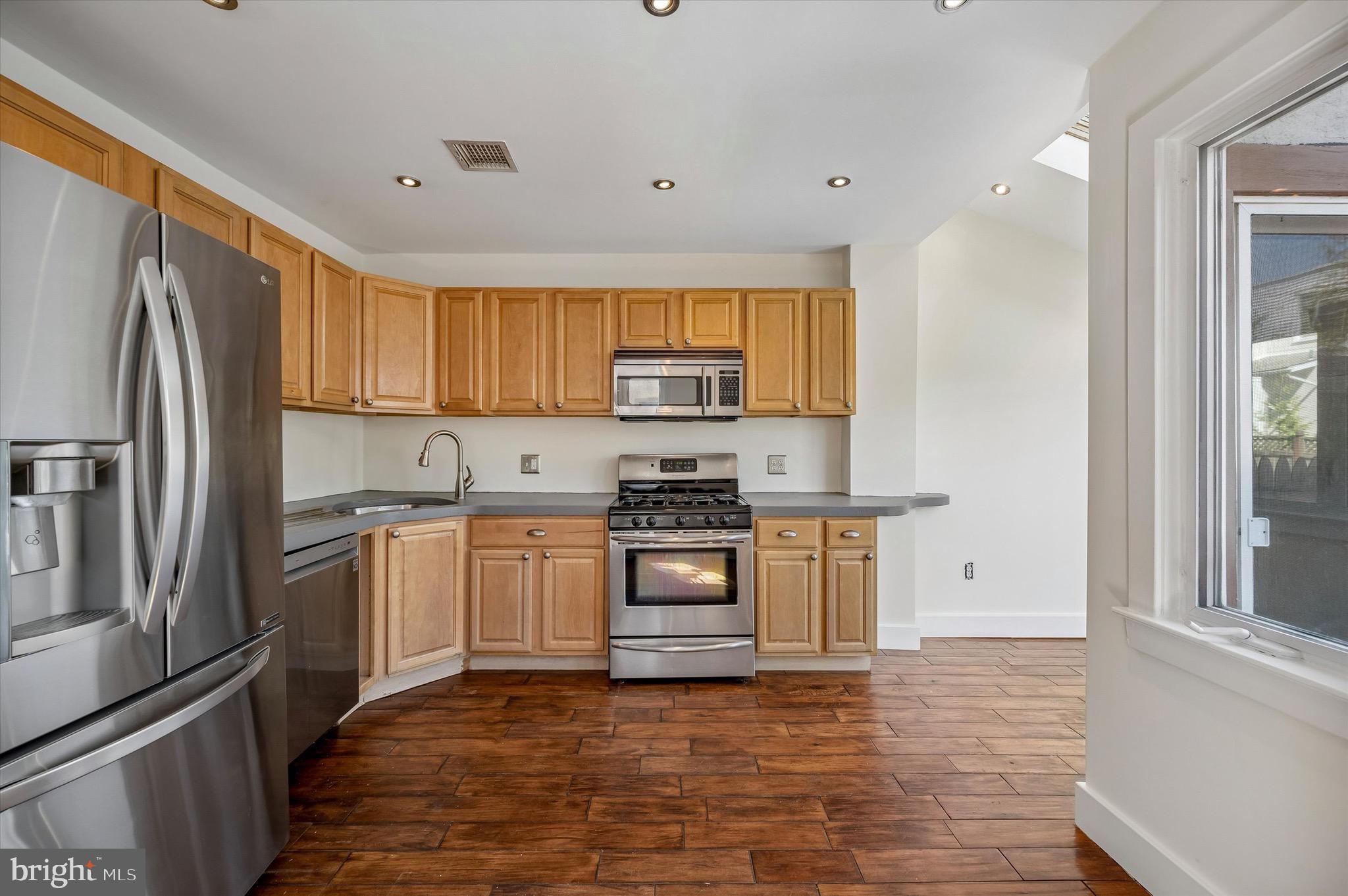 ARDMORE PARK - Residential