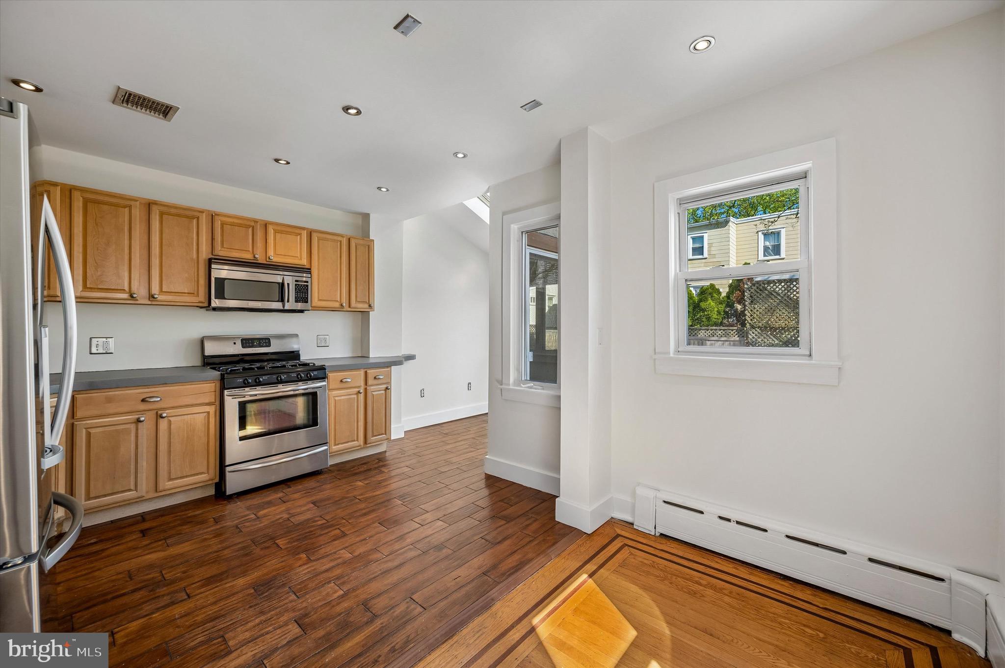 ARDMORE PARK - Residential