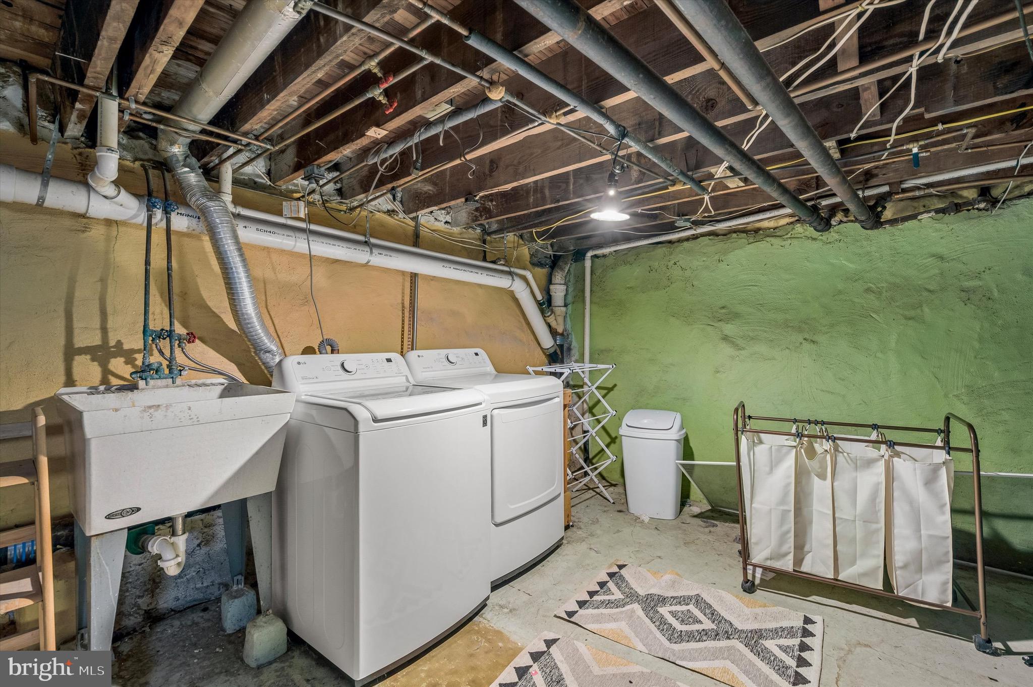 ARDMORE PARK - Residential