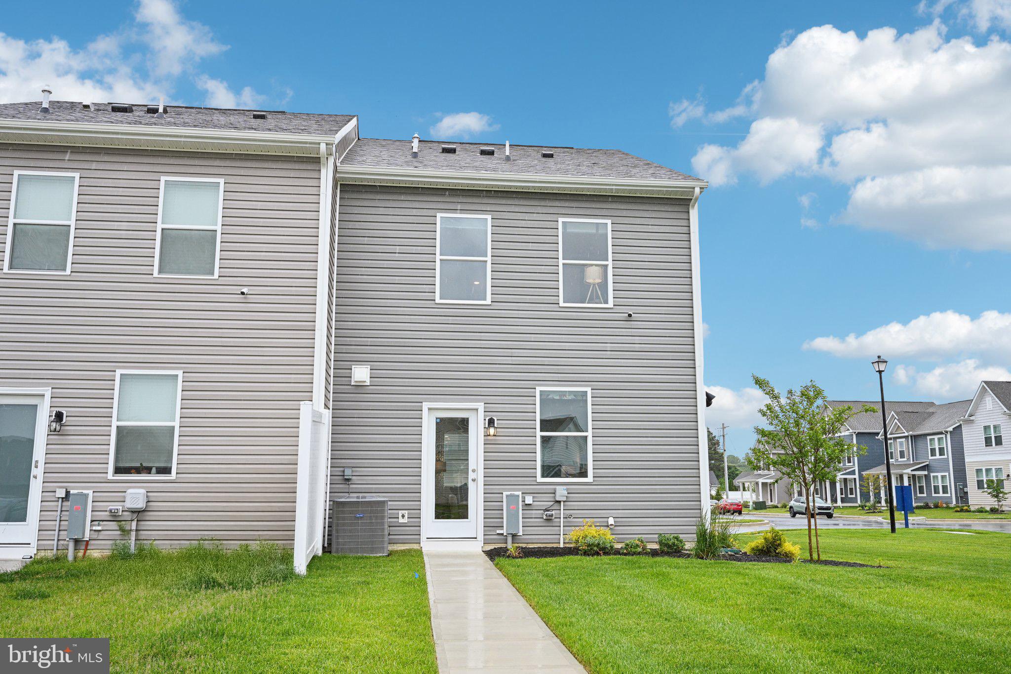 HERITAGE TRACE - Residential