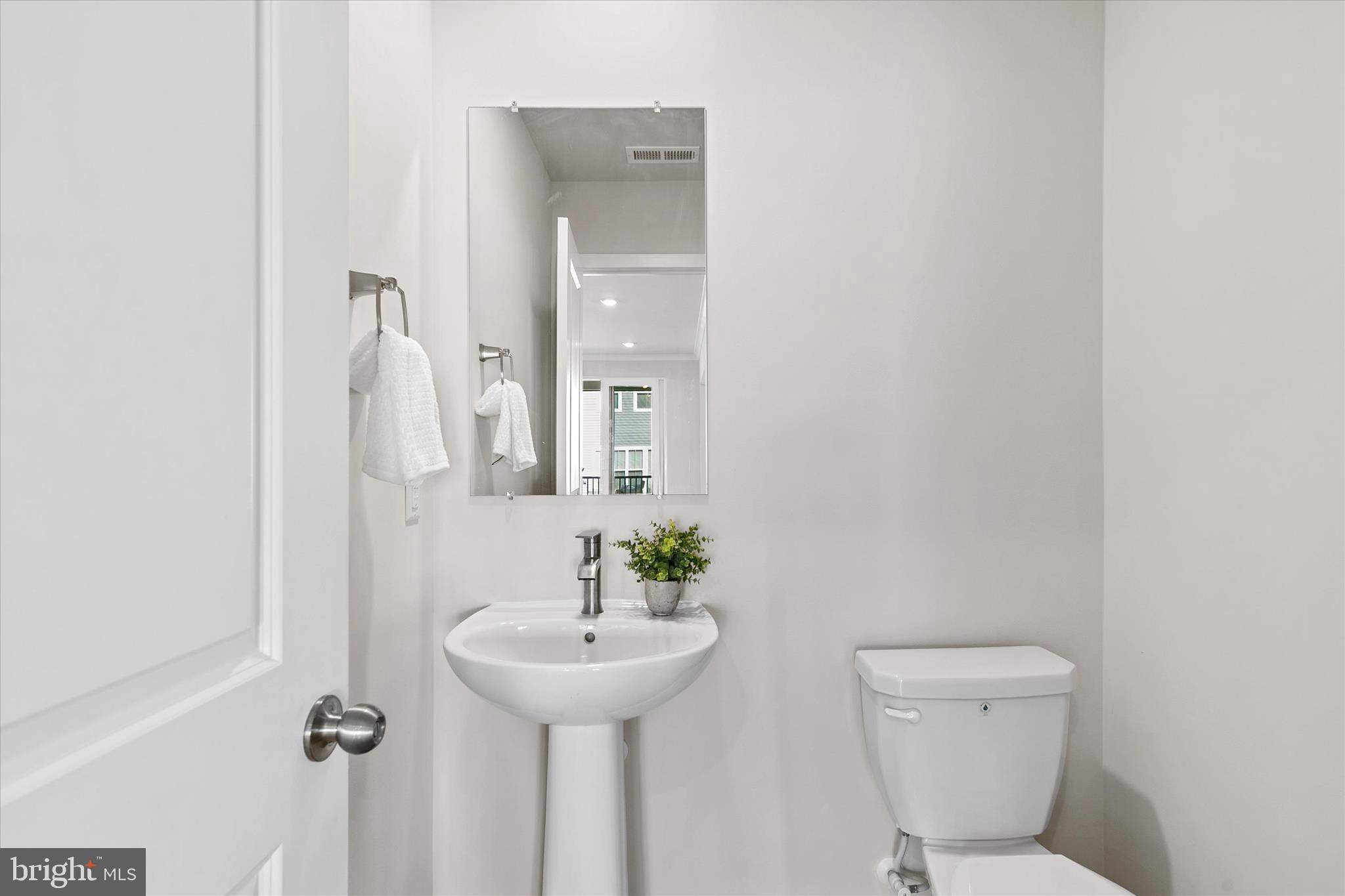 MILOS HAVEN - Residential