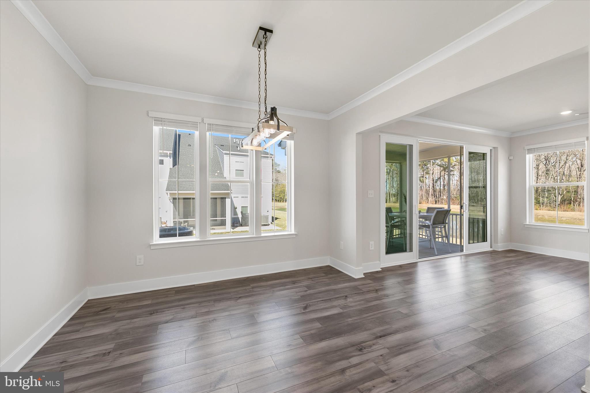 MILOS HAVEN - Residential