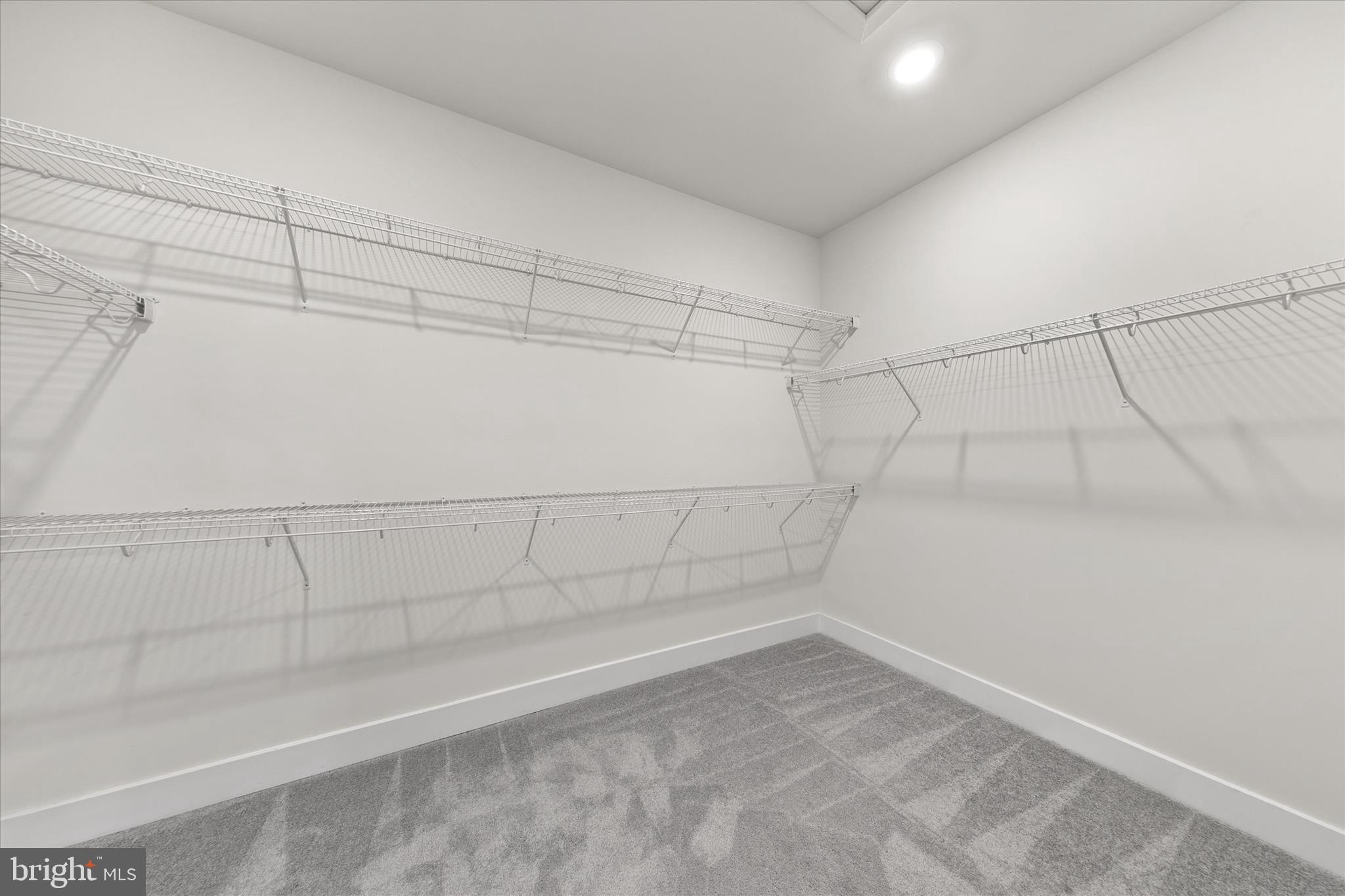 MILOS HAVEN - Residential