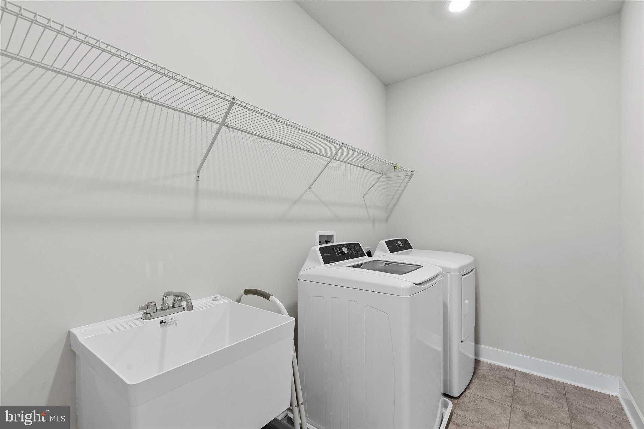 MILOS HAVEN - Residential