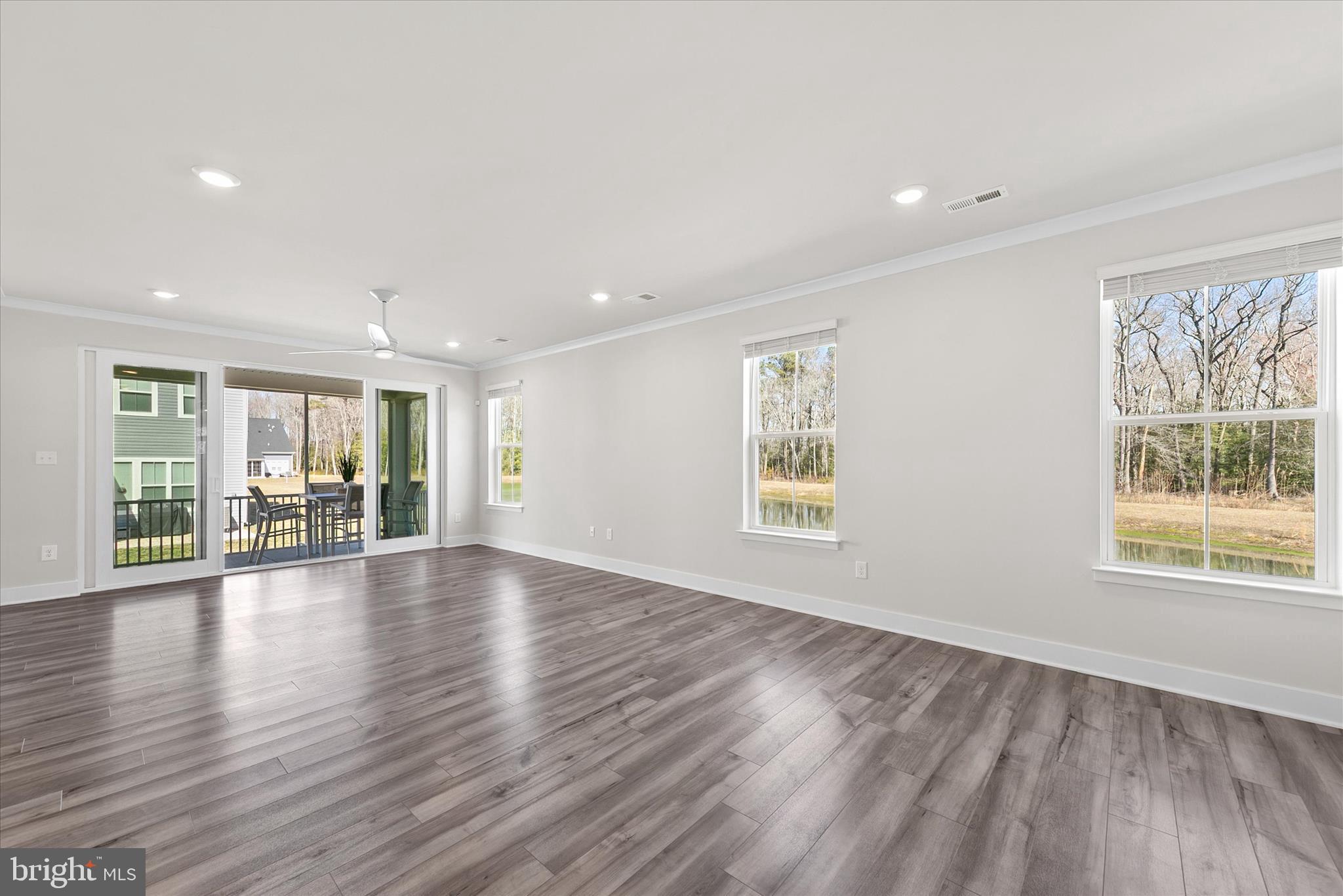 MILOS HAVEN - Residential