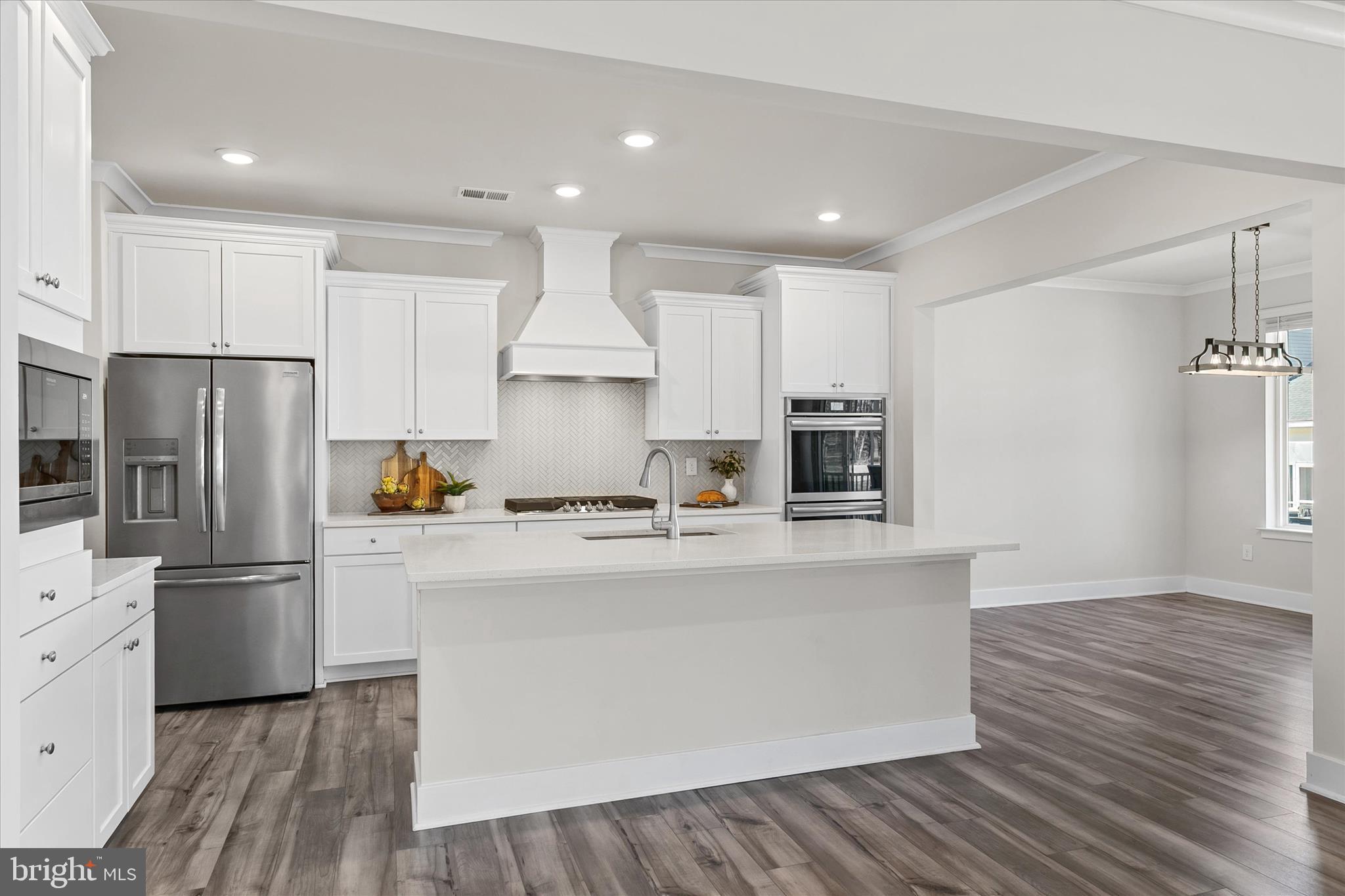 MILOS HAVEN - Residential