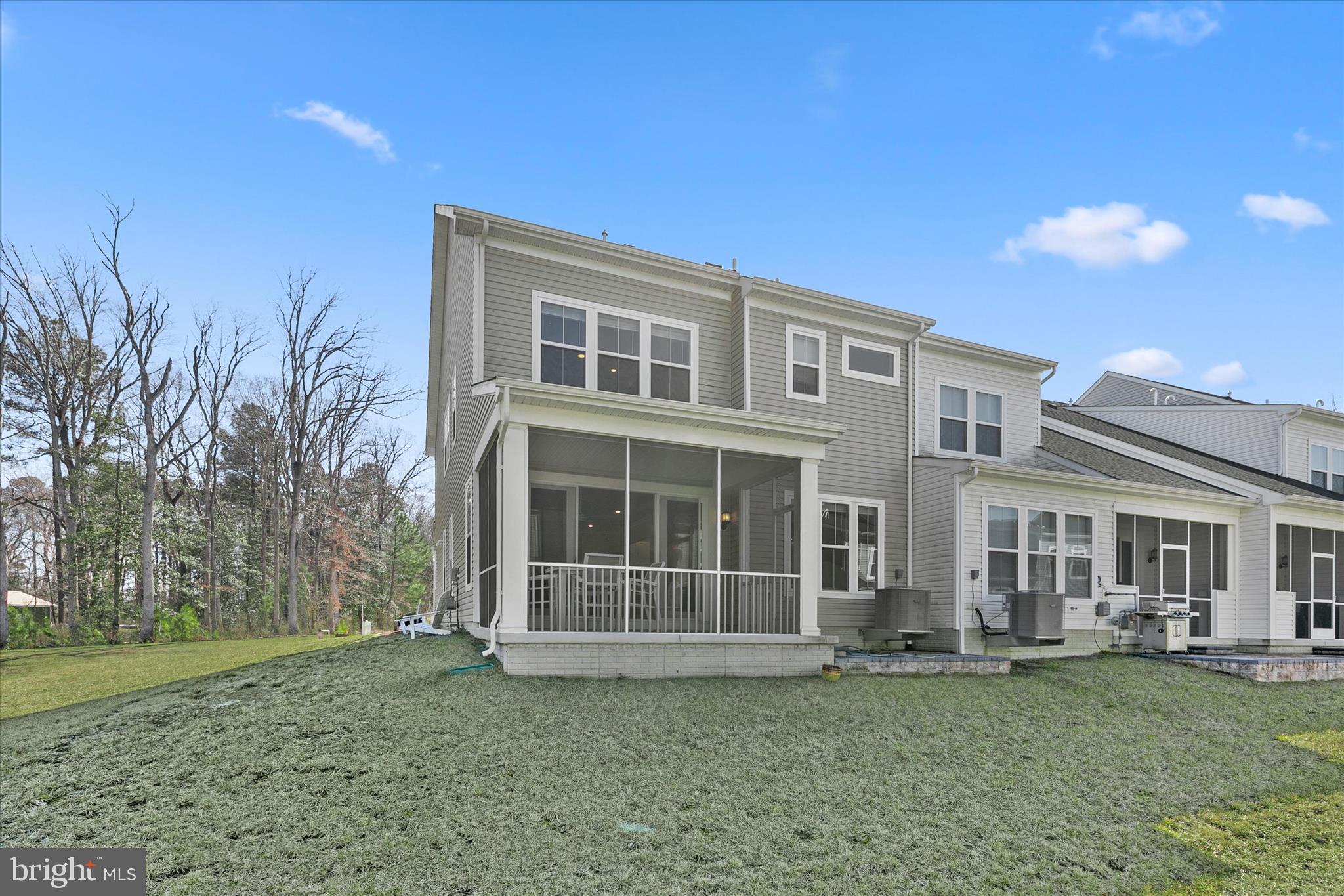 MILOS HAVEN - Residential