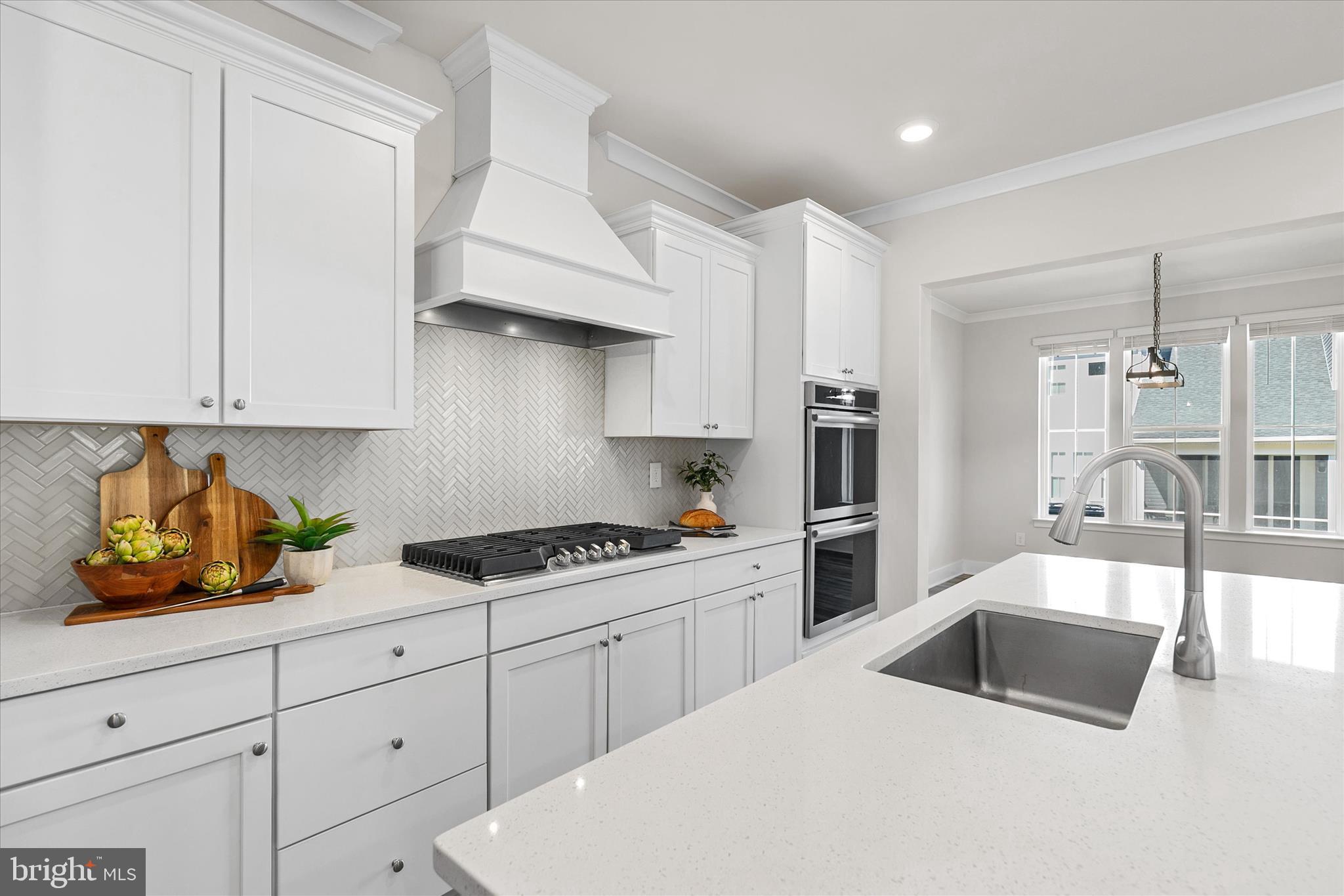 MILOS HAVEN - Residential