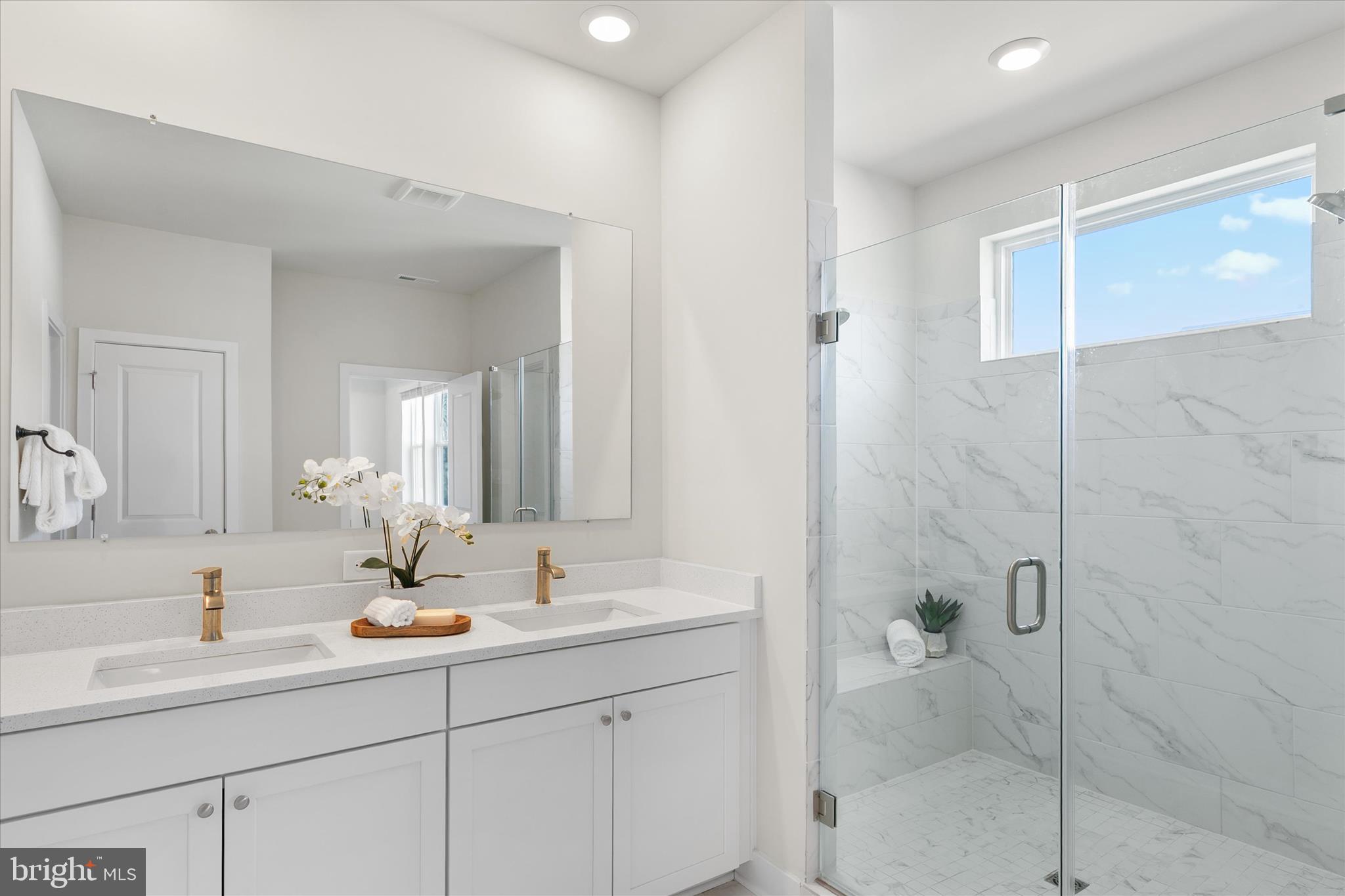 MILOS HAVEN - Residential