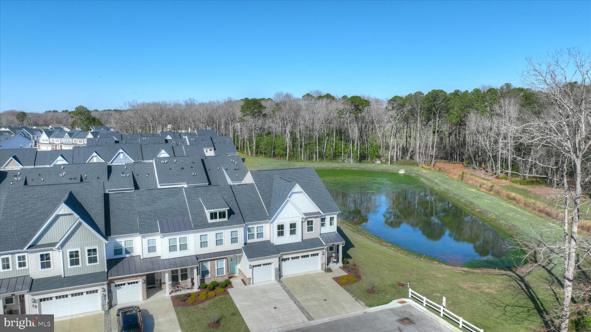 MILOS HAVEN - Residential