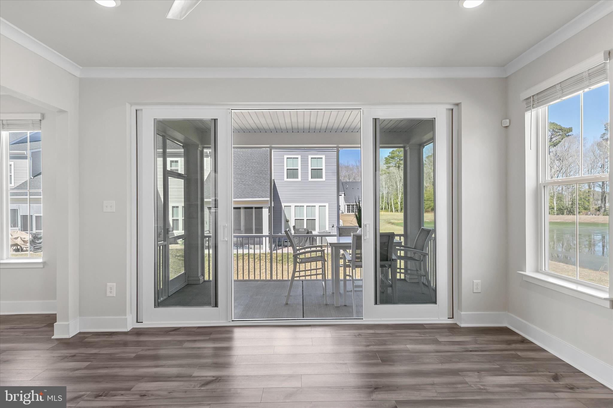 MILOS HAVEN - Residential