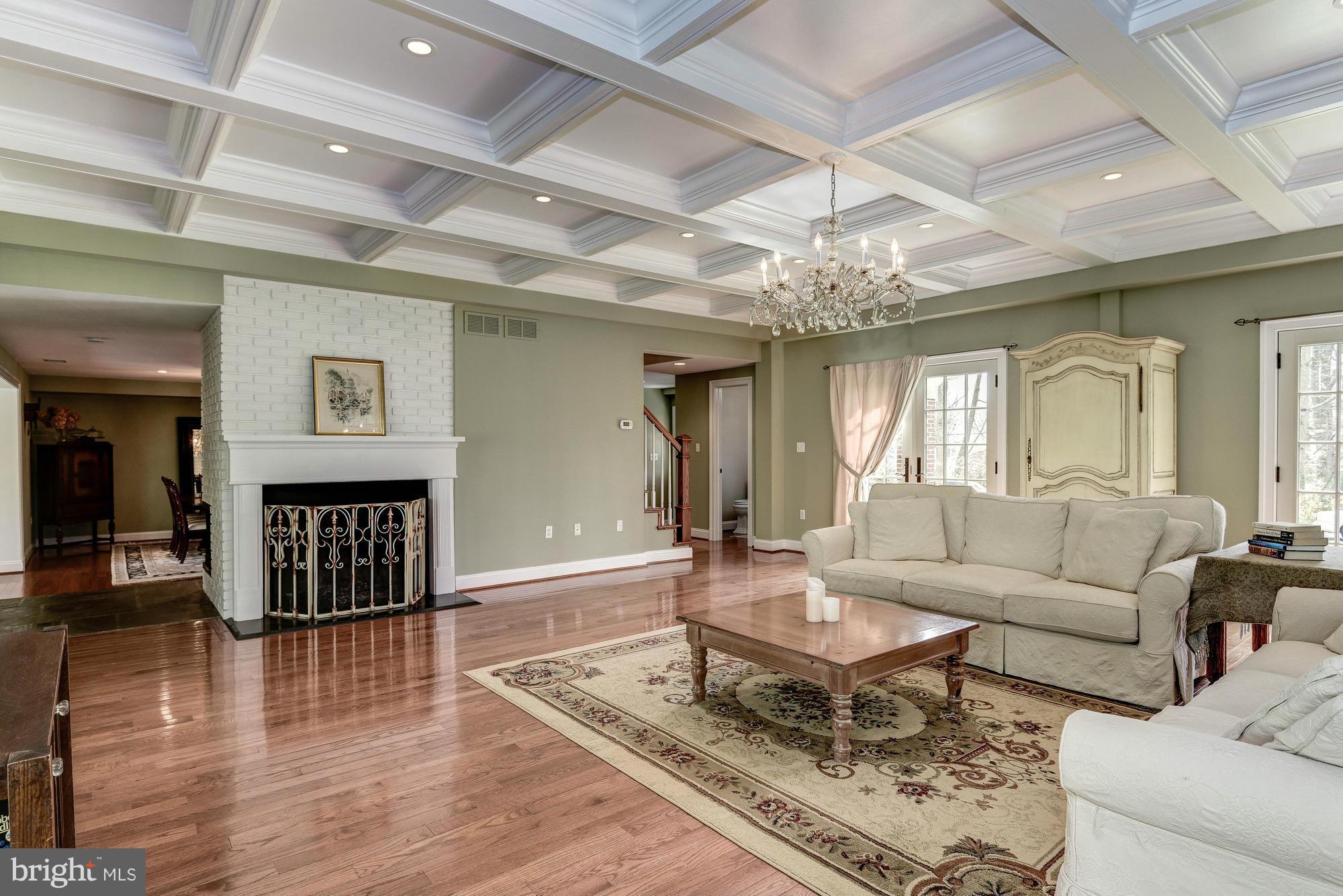 MANOR PARK - Residential