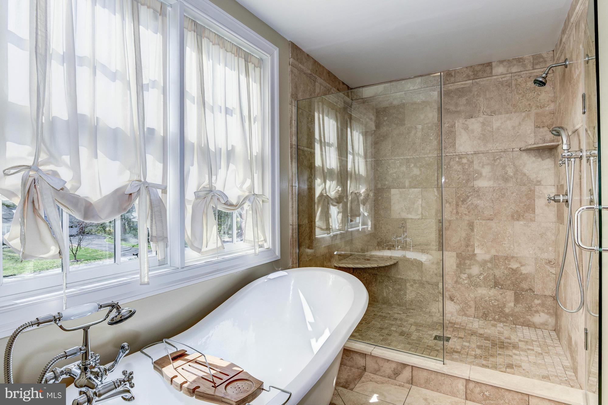 MANOR PARK - Residential