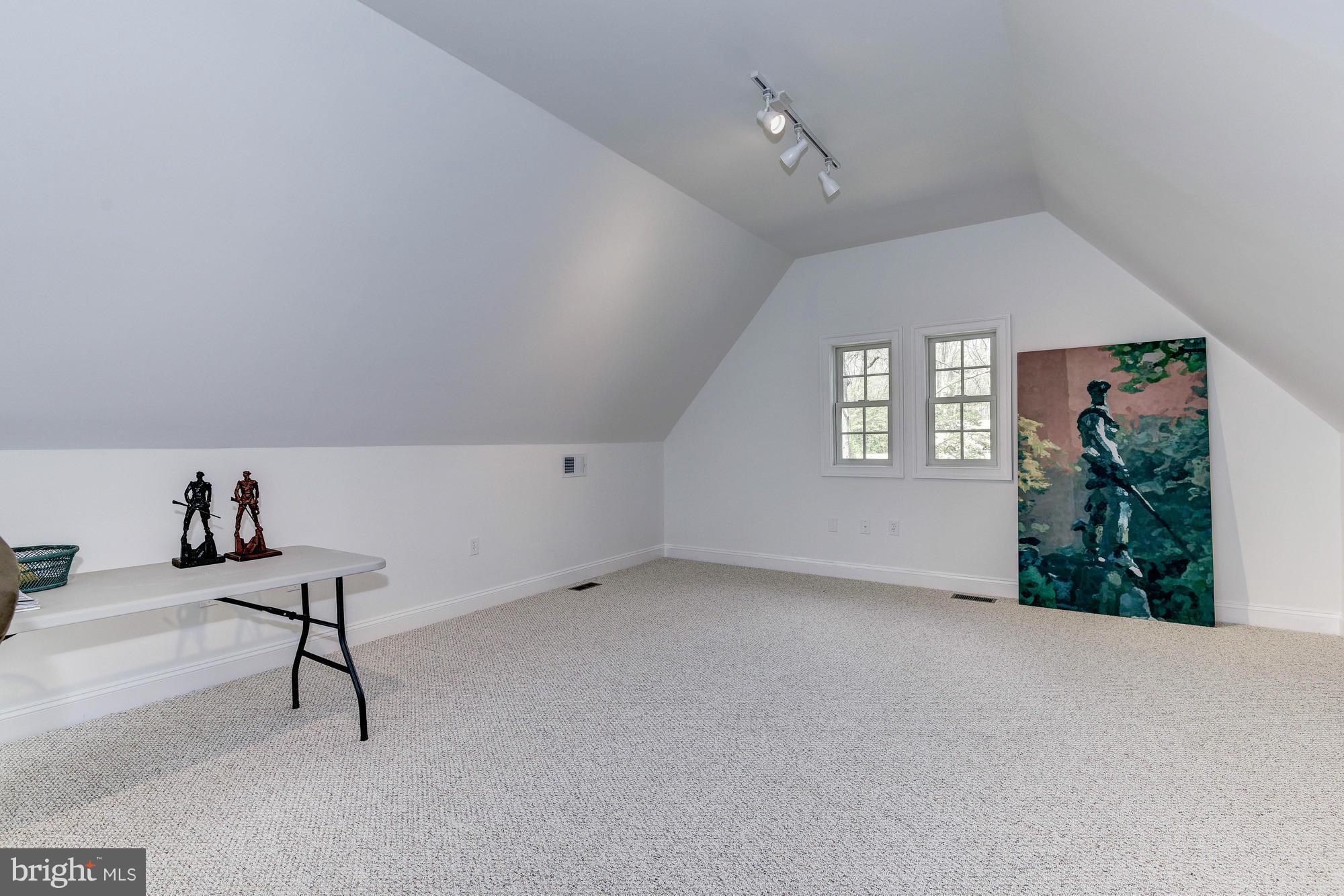 MANOR PARK - Residential