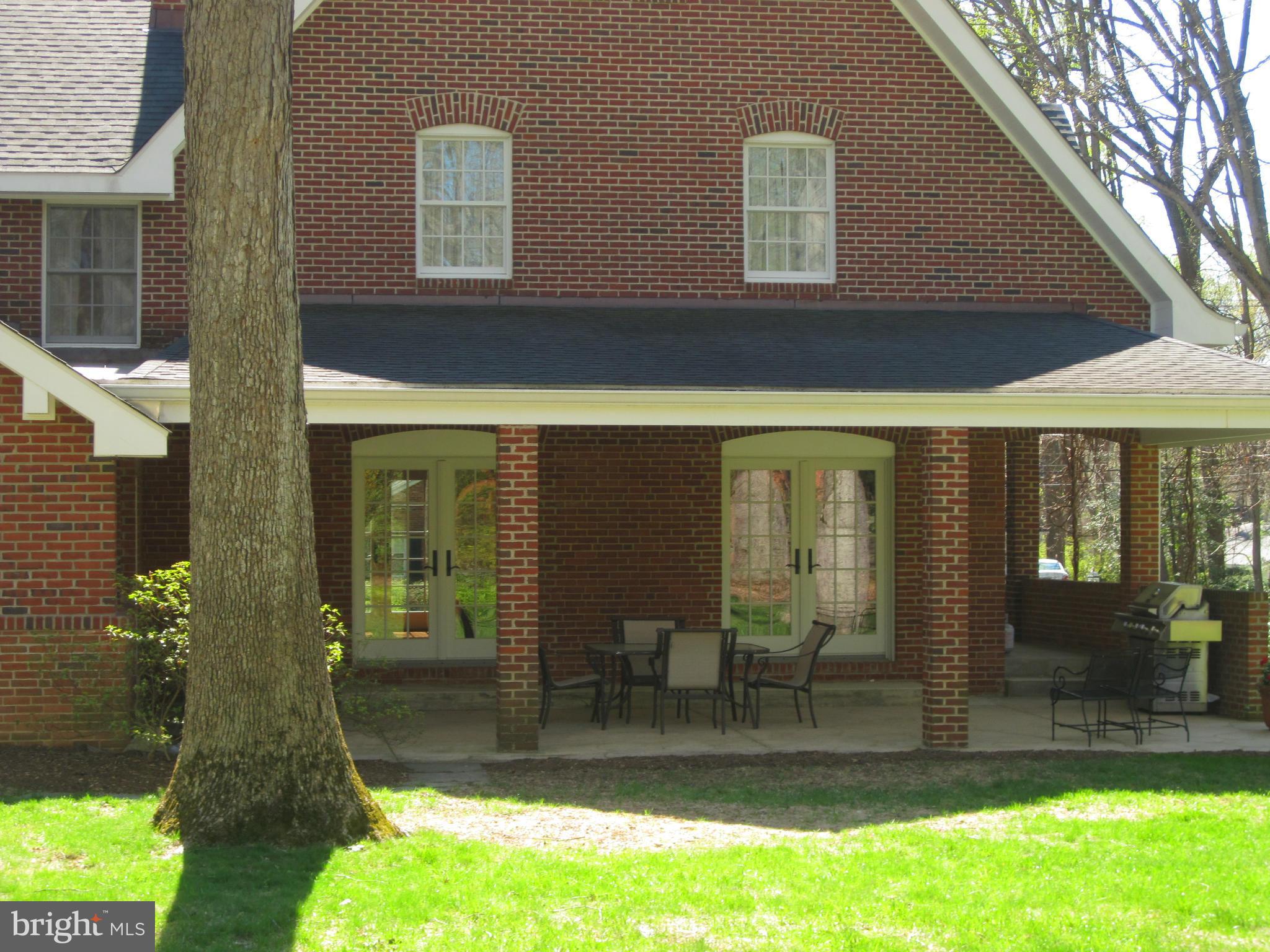 MANOR PARK - Residential