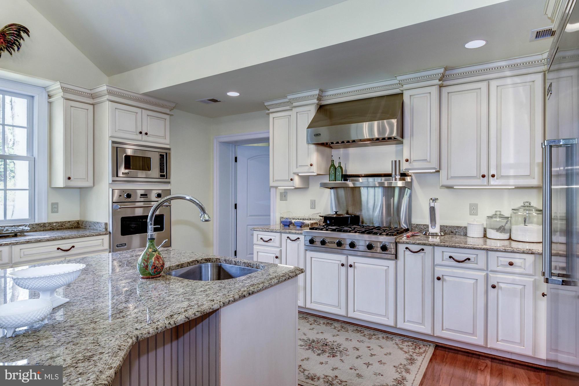 MANOR PARK - Residential