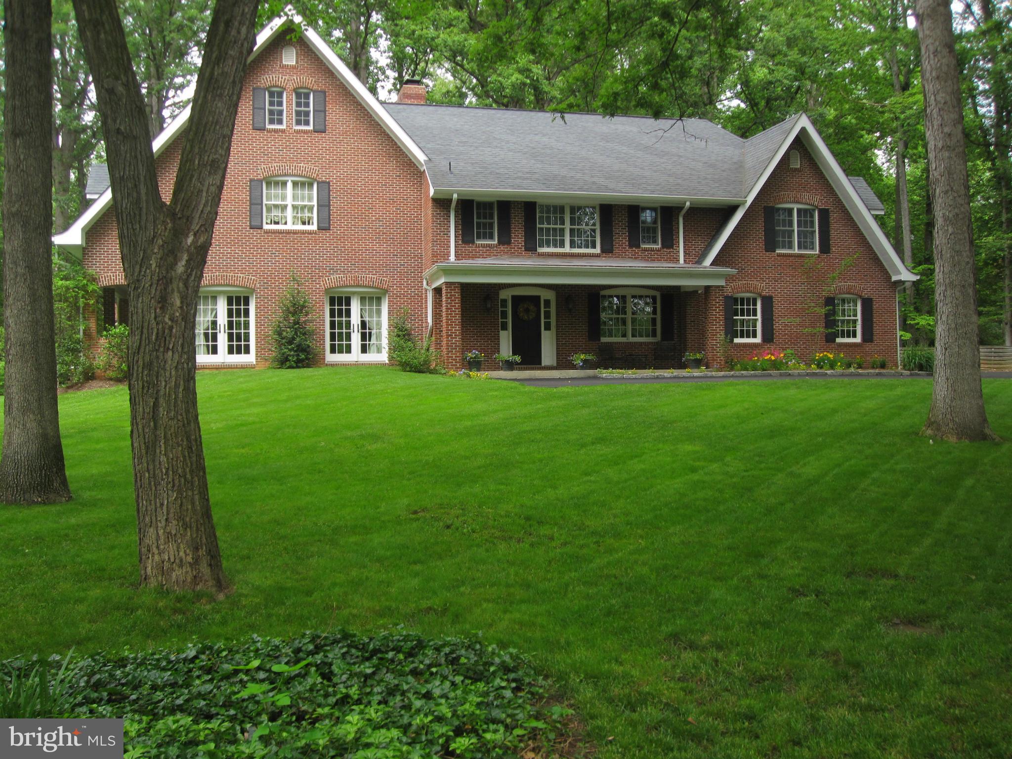 MANOR PARK - Residential