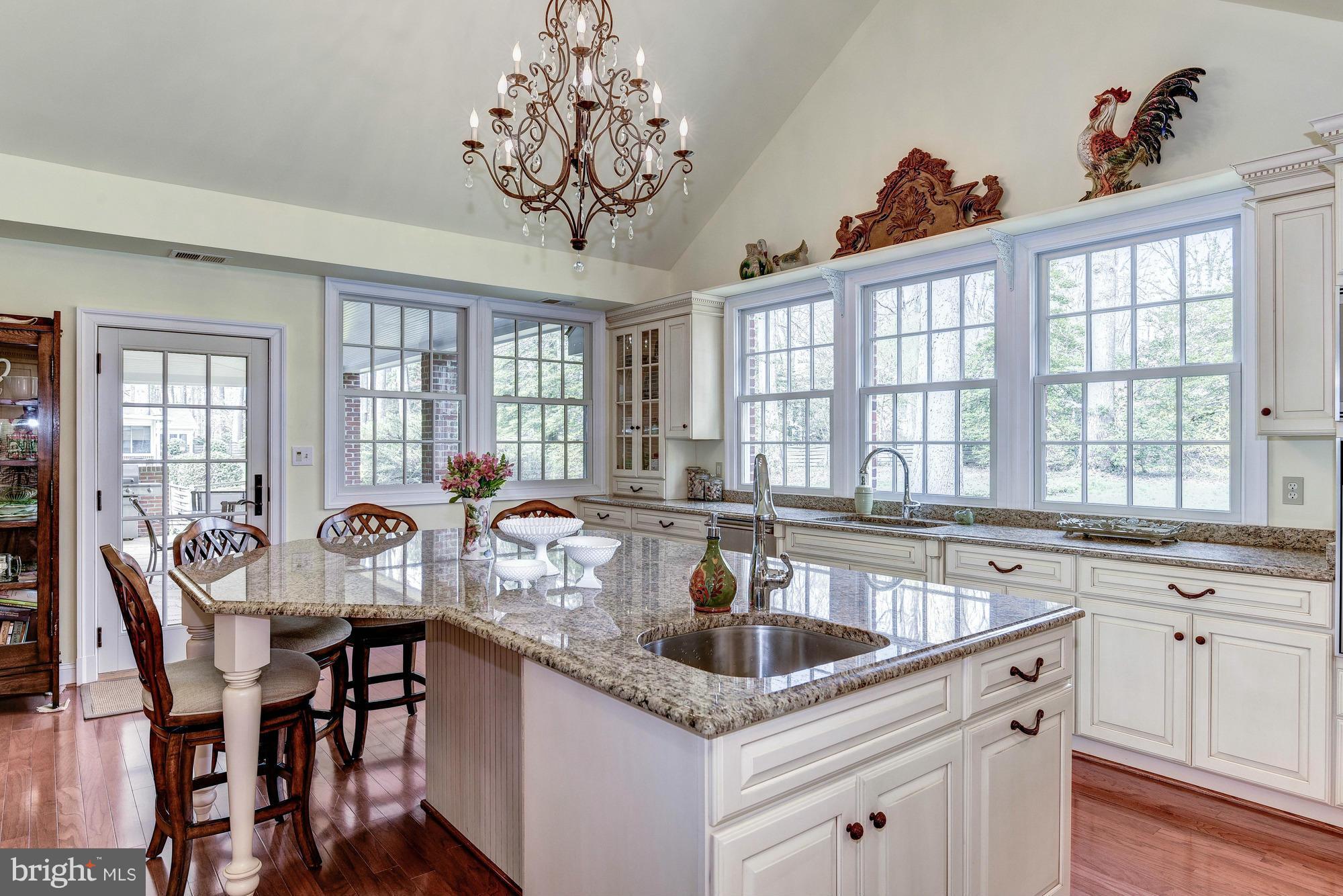 MANOR PARK - Residential