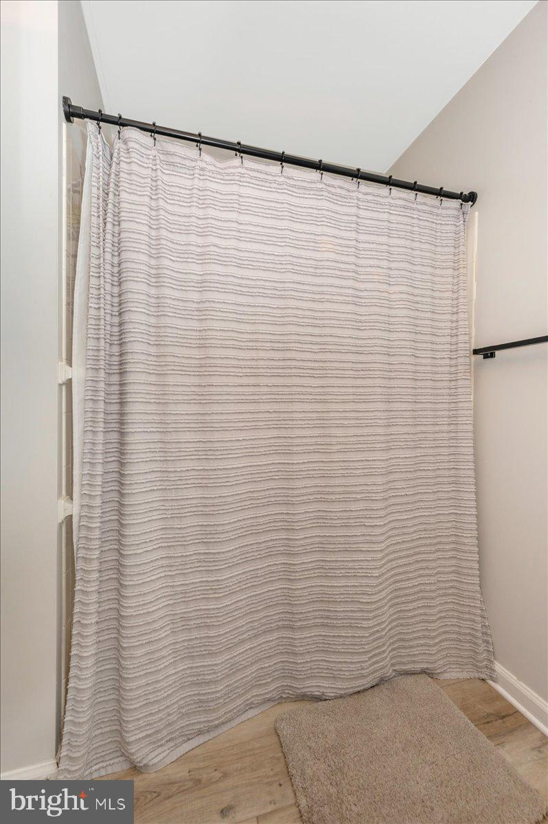 SPRING RIDGE - Residential